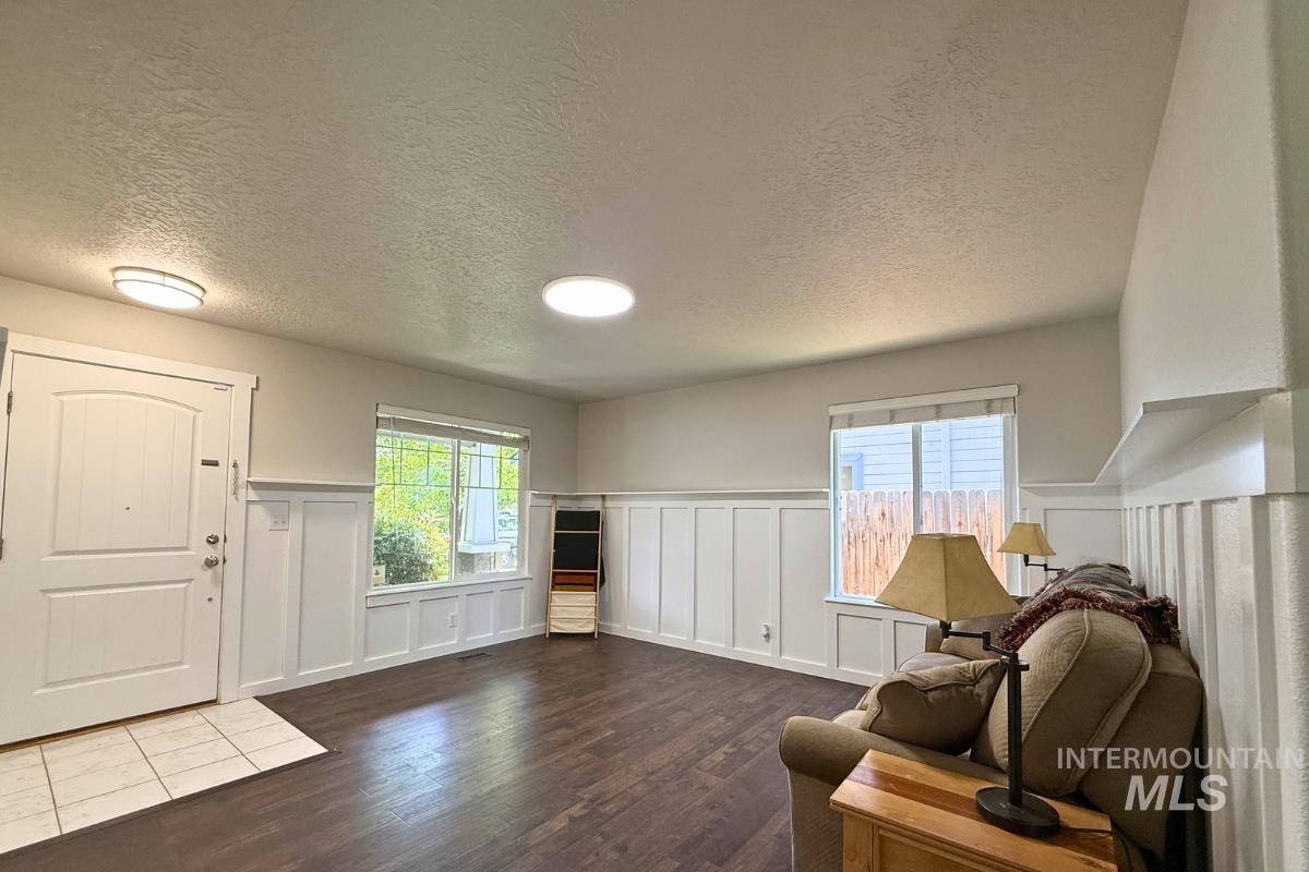 10122 W Shelborne Drive, Boise, Idaho 83709, 4 Bedrooms, 2.5 Bathrooms, Residential For Sale, Price $475,000, 98990752