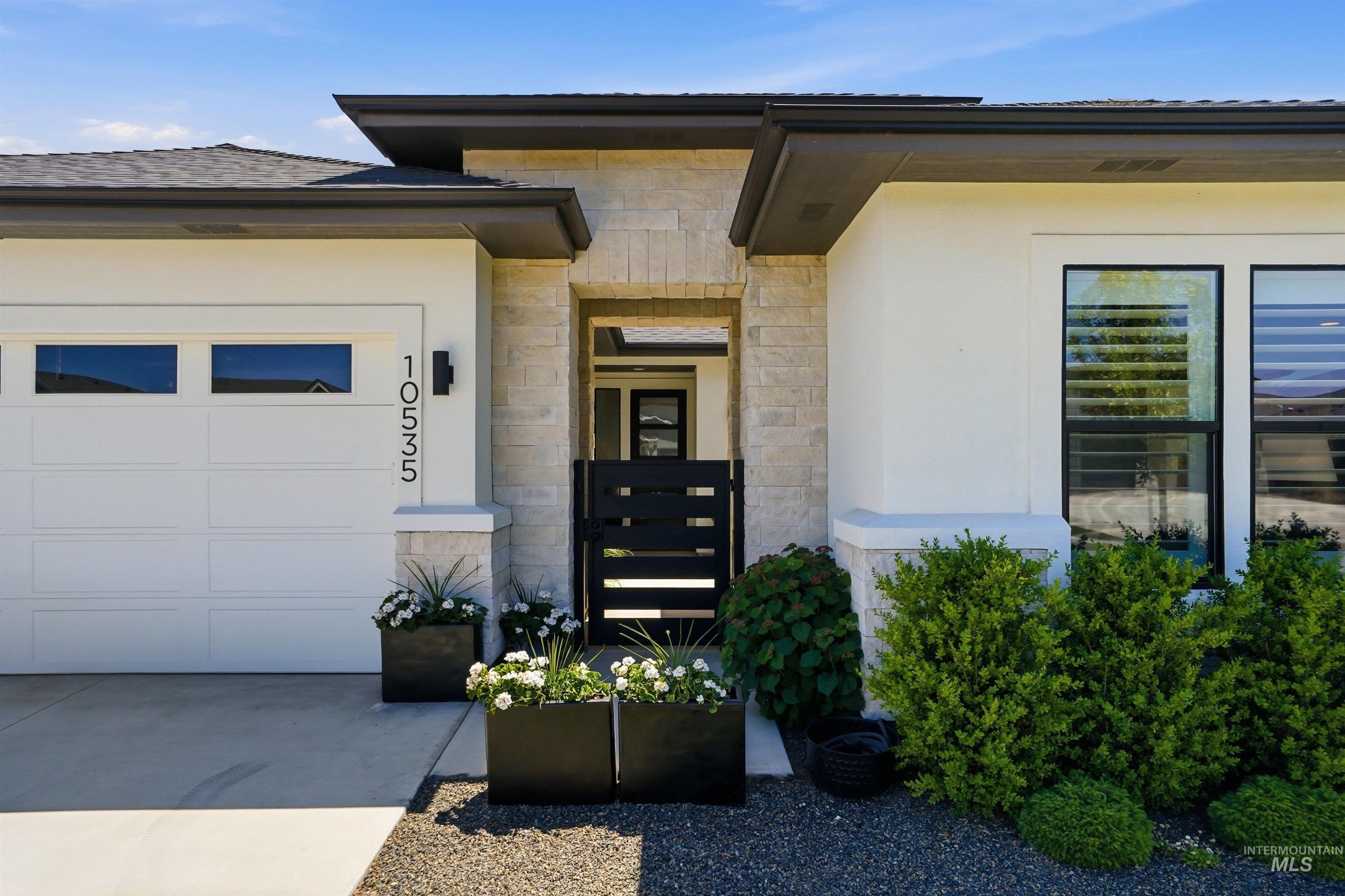 10535 W Lothbury Drive, Star, Idaho 83669, 4 Bedrooms, 3.5 Bathrooms, Residential For Sale, Price $920,000, 98990753