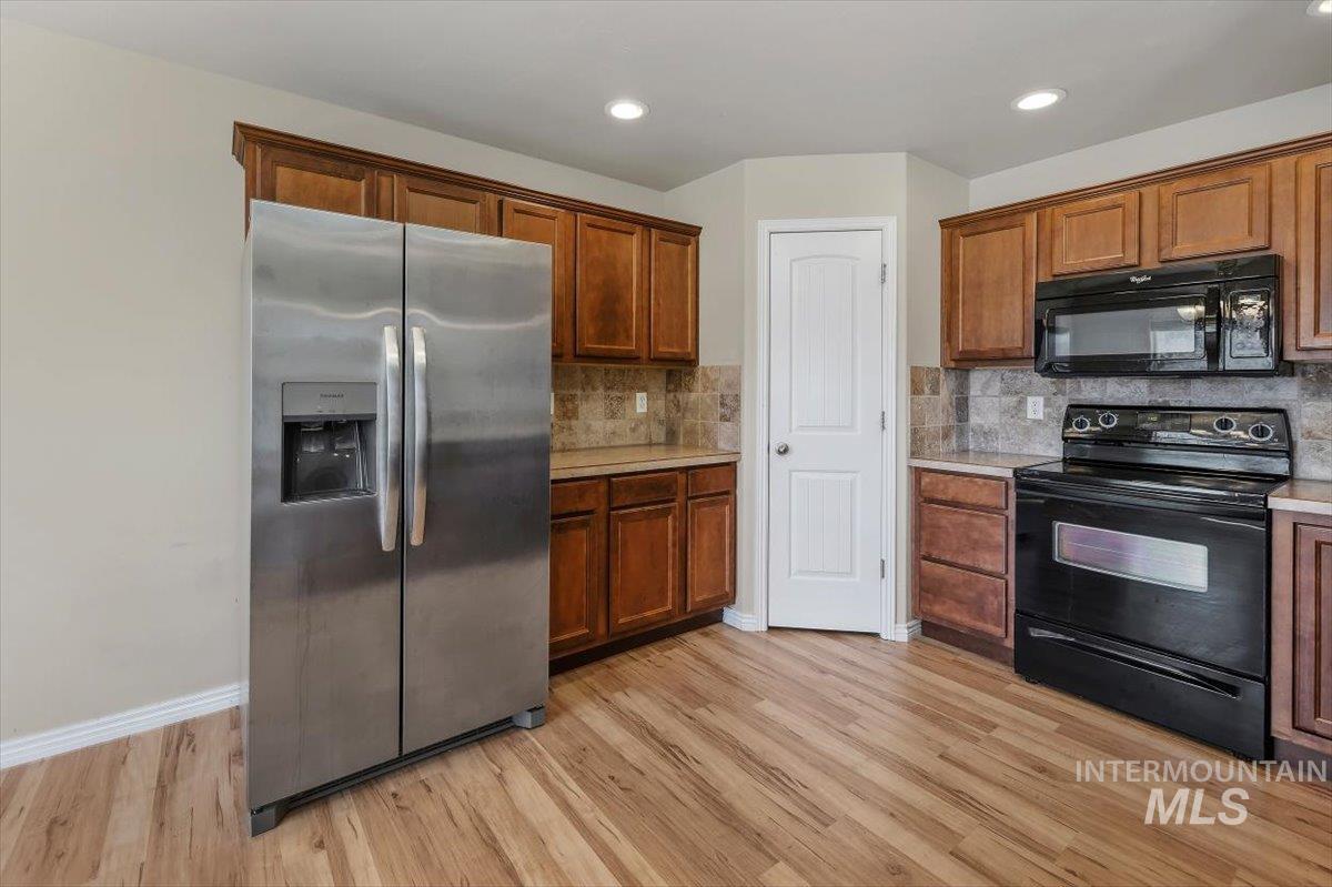 316 Jeannie Way, Twin Falls, Idaho 83301, 3 Bedrooms, 2.5 Bathrooms, Residential For Sale, Price $389,900,MLS 98990754