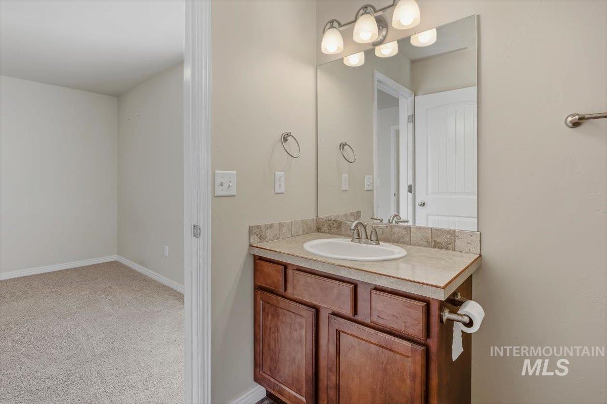316 Jeannie Way, Twin Falls, Idaho 83301, 3 Bedrooms, 2.5 Bathrooms, Residential For Sale, Price $389,900,MLS 98990754