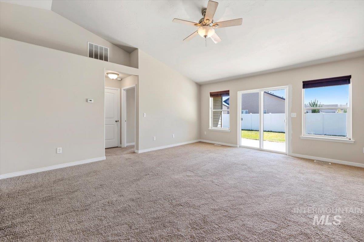 316 Jeannie Way, Twin Falls, Idaho 83301, 3 Bedrooms, 2.5 Bathrooms, Residential For Sale, Price $389,900,MLS 98990754