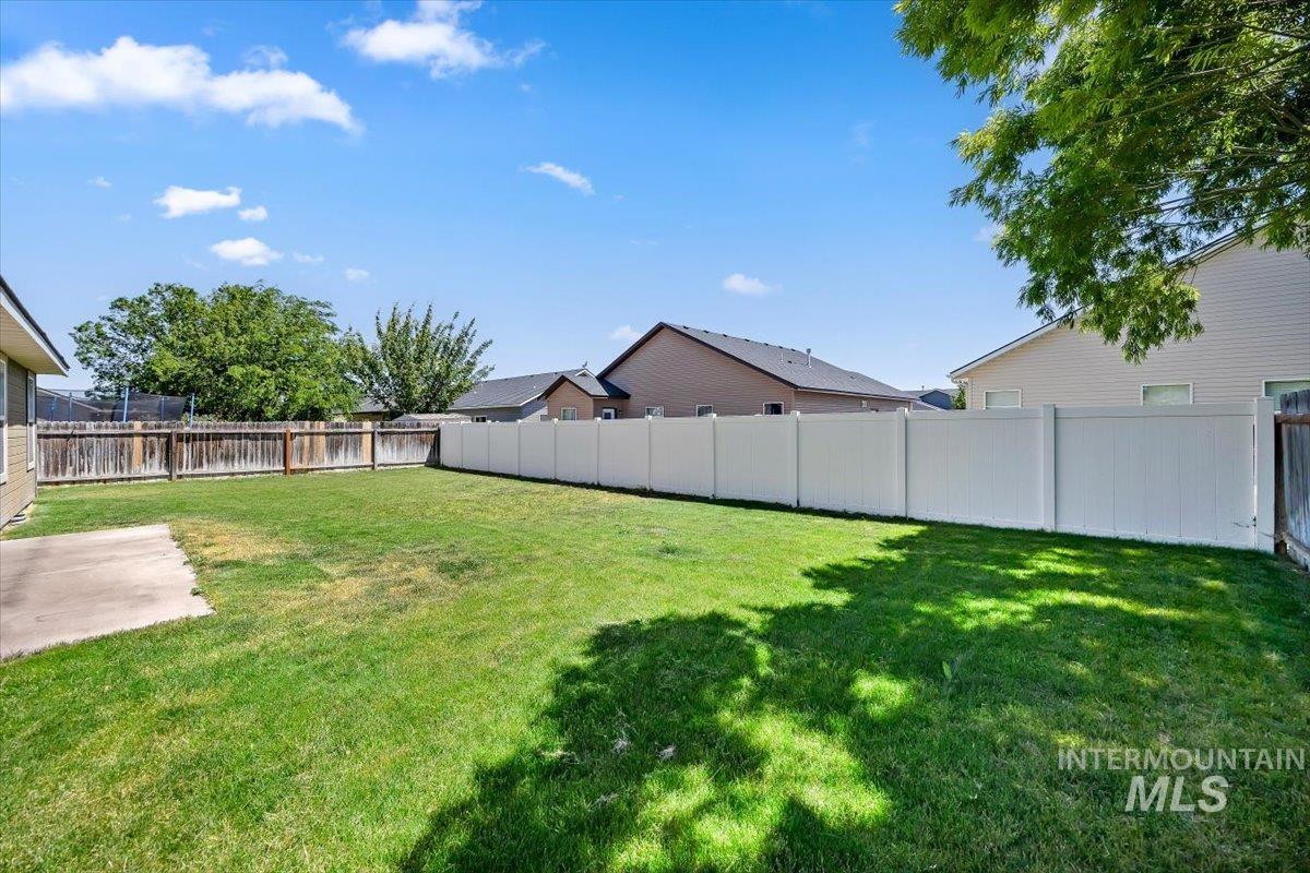 316 Jeannie Way, Twin Falls, Idaho 83301, 3 Bedrooms, 2.5 Bathrooms, Residential For Sale, Price $389,900,MLS 98990754