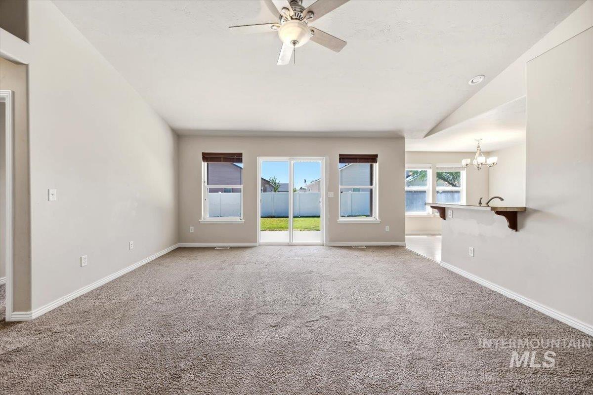316 Jeannie Way, Twin Falls, Idaho 83301, 3 Bedrooms, 2.5 Bathrooms, Residential For Sale, Price $389,900,MLS 98990754
