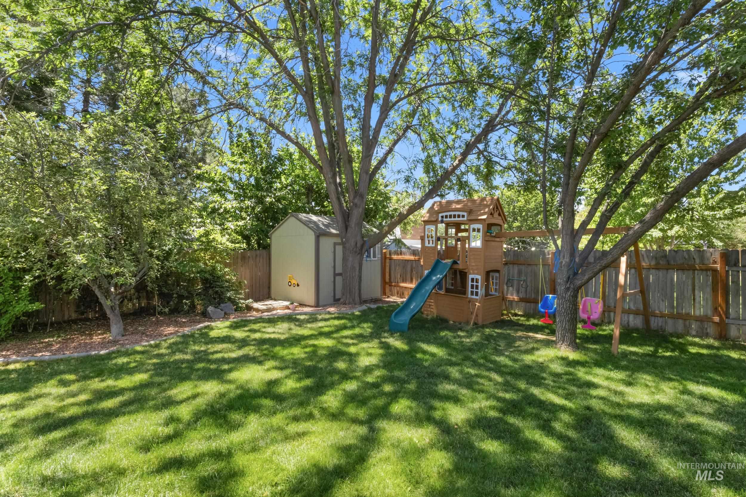 2345 E Clarene St, Meridian, Idaho 83646, 3 Bedrooms, 2 Bathrooms, Residential For Sale, Price $449,000, 98990755