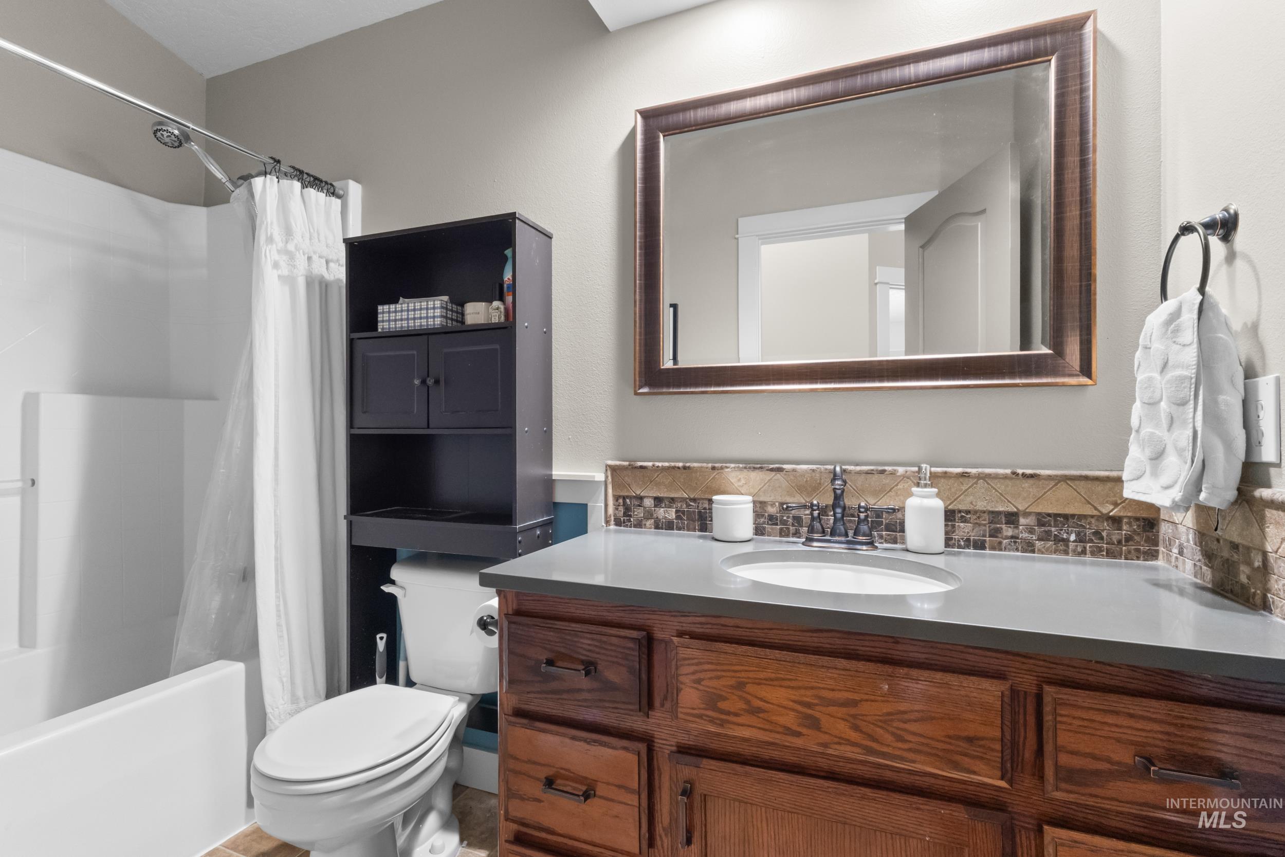 2345 E Clarene St, Meridian, Idaho 83646, 3 Bedrooms, 2 Bathrooms, Residential For Sale, Price $449,000, 98990755