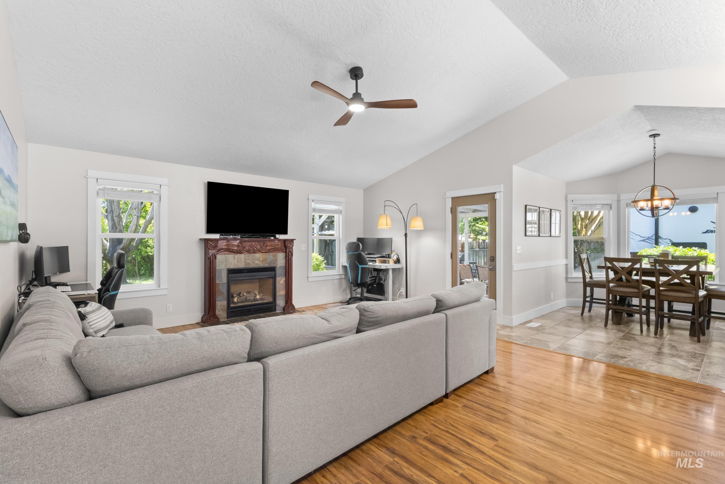 2345 E Clarene St, Meridian, Idaho 83646, 3 Bedrooms, 2 Bathrooms, Residential For Sale, Price $449,000, 98990755