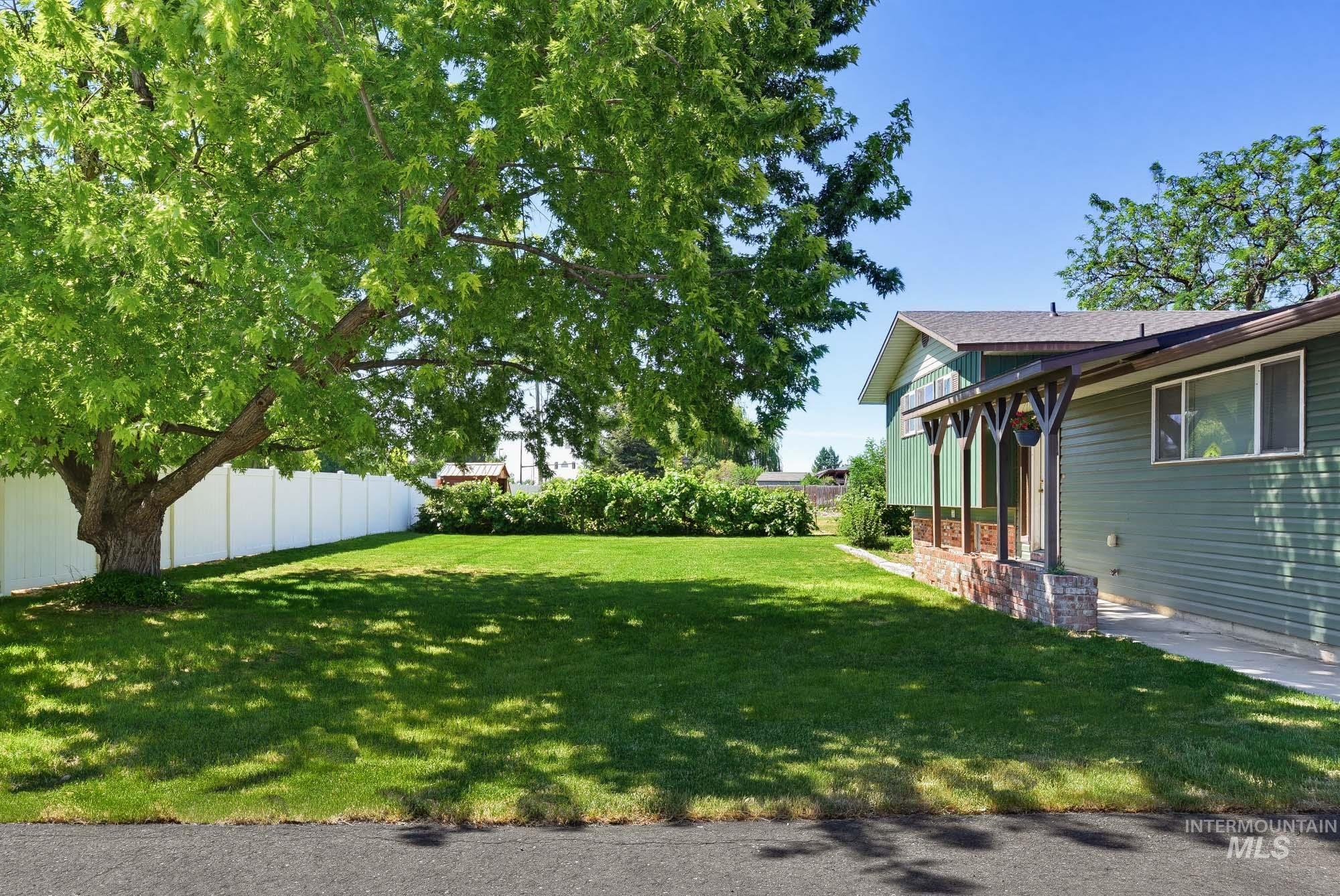 2029 N Linder Rd, Kuna, Idaho 83634, 3 Bedrooms, 2 Bathrooms, Residential For Sale, Price $499,999, 98990756