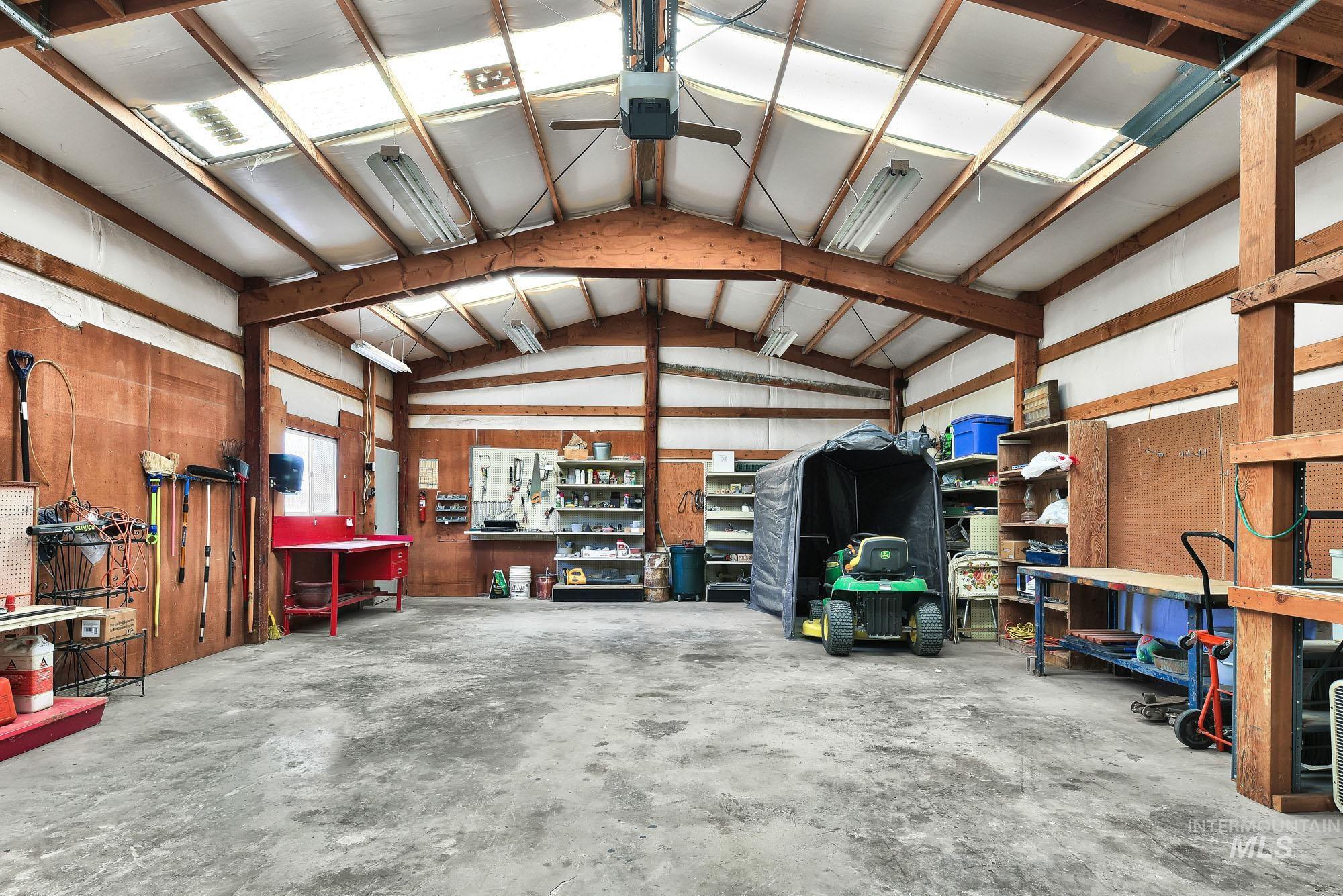 2029 N Linder Rd, Kuna, Idaho 83634, 3 Bedrooms, 2 Bathrooms, Residential For Sale, Price $499,999, 98990756