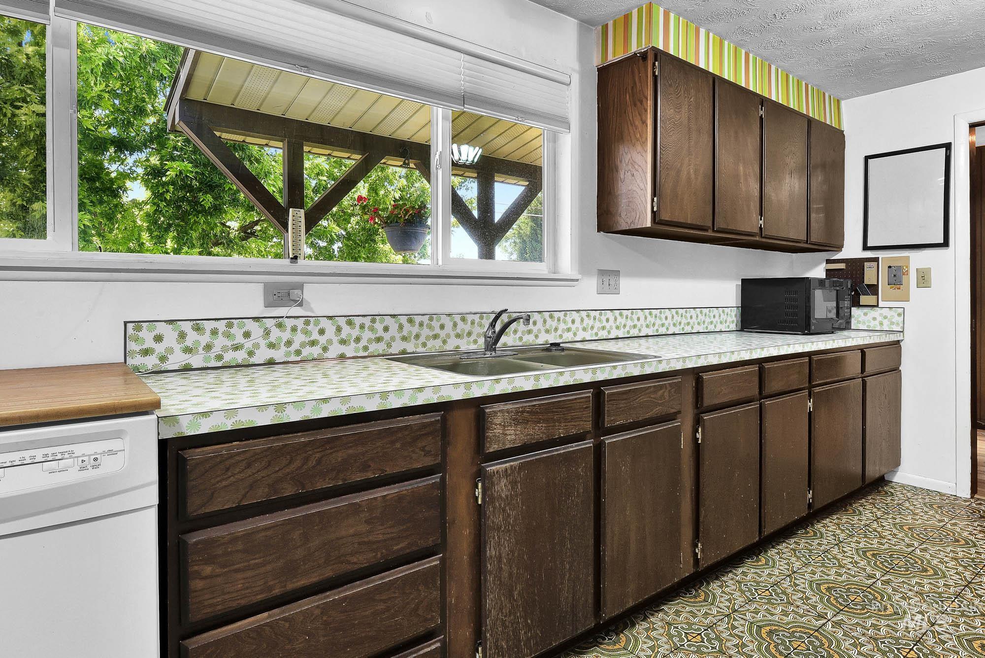 2029 N Linder Rd, Kuna, Idaho 83634, 3 Bedrooms, 2 Bathrooms, Residential For Sale, Price $499,999, 98990756