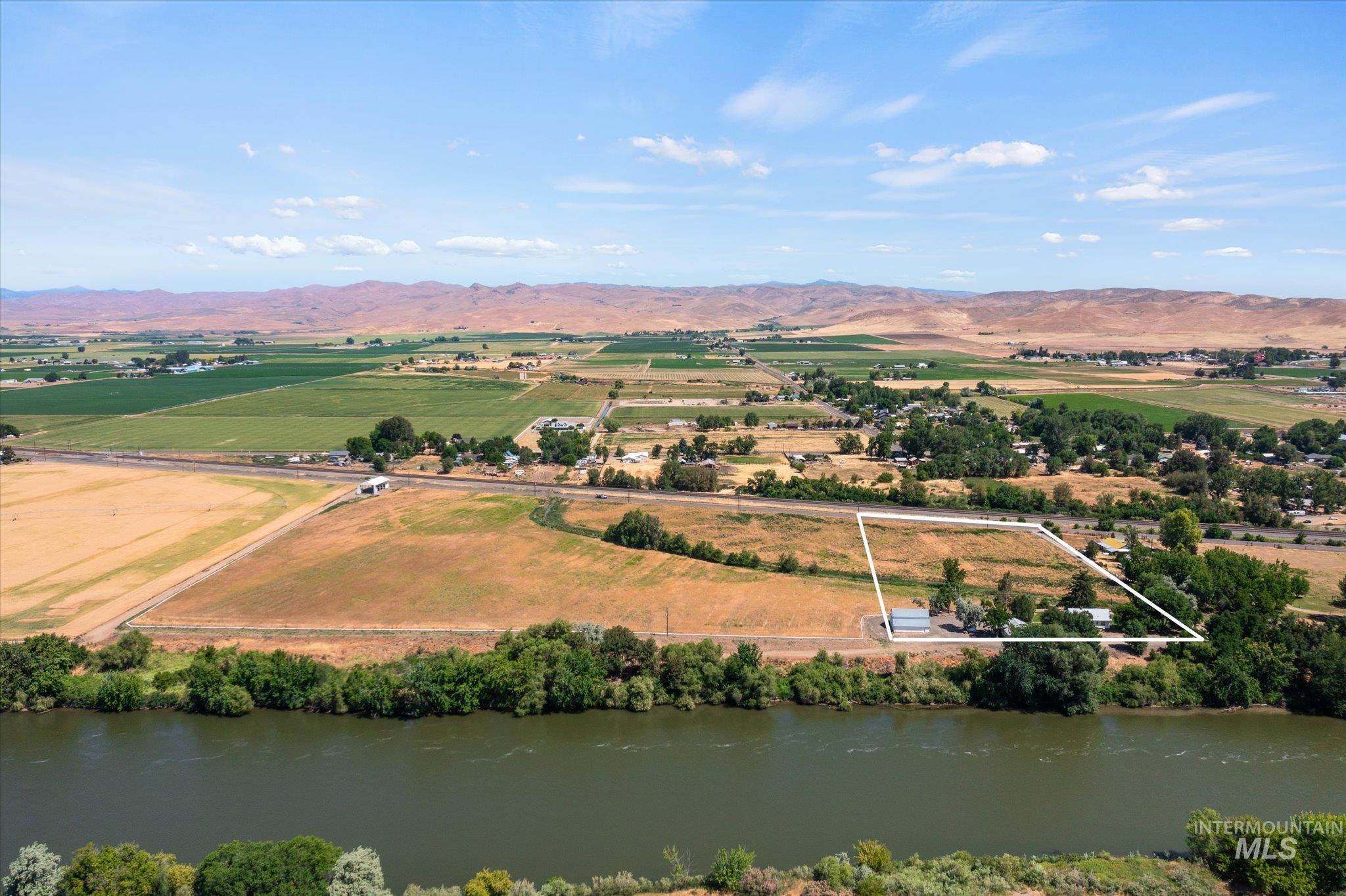 1199 County Rd 70, Weiser, Idaho 83672, 3 Bedrooms, 2 Bathrooms, Residential For Sale, Price $674,900, 98990757