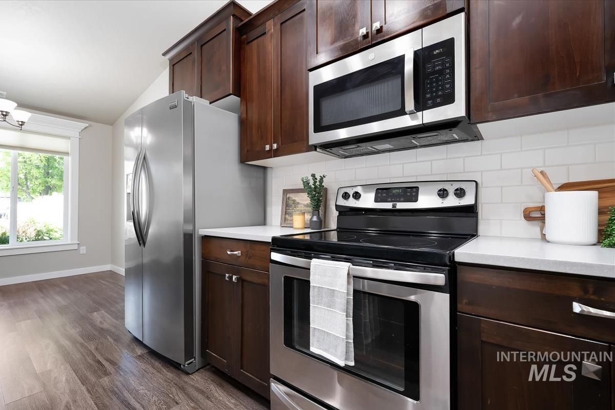 2815 E Apricot Dr., Meridian, Idaho 83646, 3 Bedrooms, 2 Bathrooms, Residential For Sale, Price $410,000, 98990758