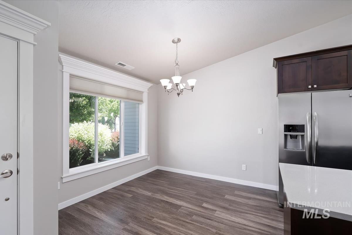 2815 E Apricot Dr., Meridian, Idaho 83646, 3 Bedrooms, 2 Bathrooms, Residential For Sale, Price $410,000, 98990758