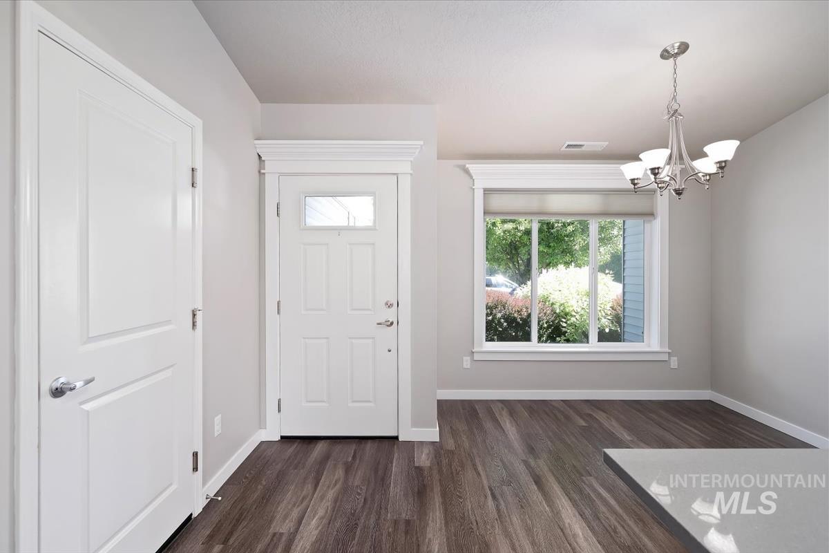 2815 E Apricot Dr., Meridian, Idaho 83646, 3 Bedrooms, 2 Bathrooms, Residential For Sale, Price $410,000, 98990758