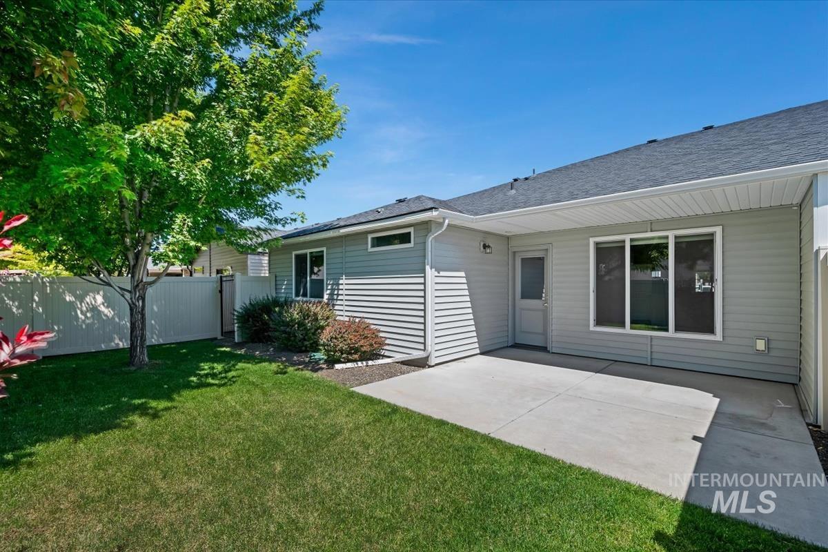 2815 E Apricot Dr., Meridian, Idaho 83646, 3 Bedrooms, 2 Bathrooms, Residential For Sale, Price $410,000, 98990758