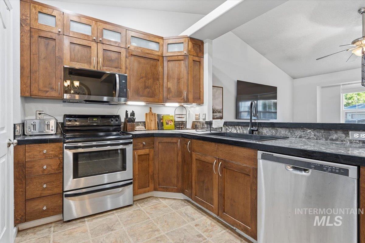 14337 W Sedona Dr, Boise, Idaho 83713, 4 Bedrooms, 2 Bathrooms, Residential For Sale, Price $425,000,MLS 98990759