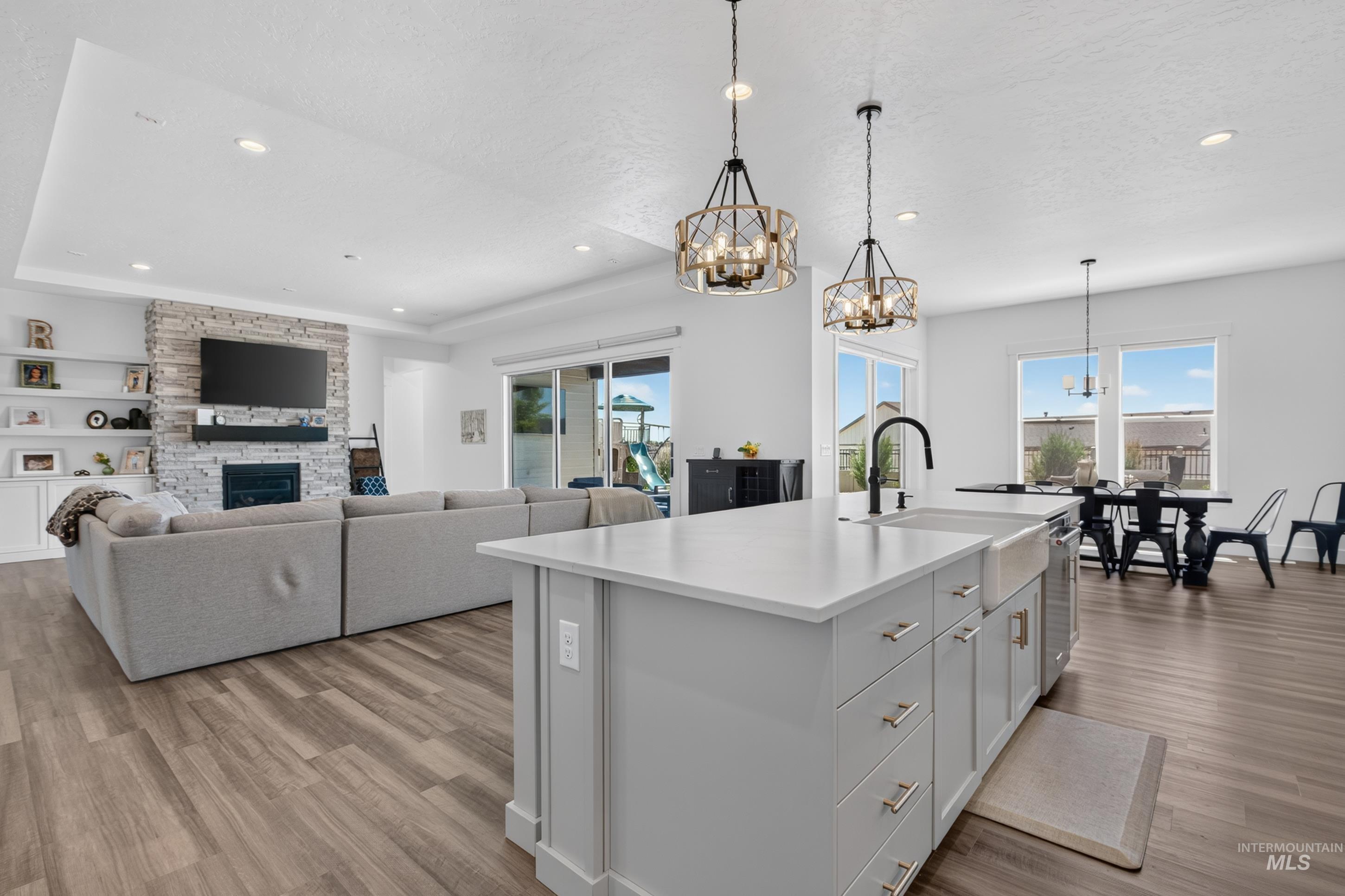 11039 W Collina Vista Dr., Star, Idaho 83669, 4 Bedrooms, 3.5 Bathrooms, Residential For Sale, Price $839,000, 98990760