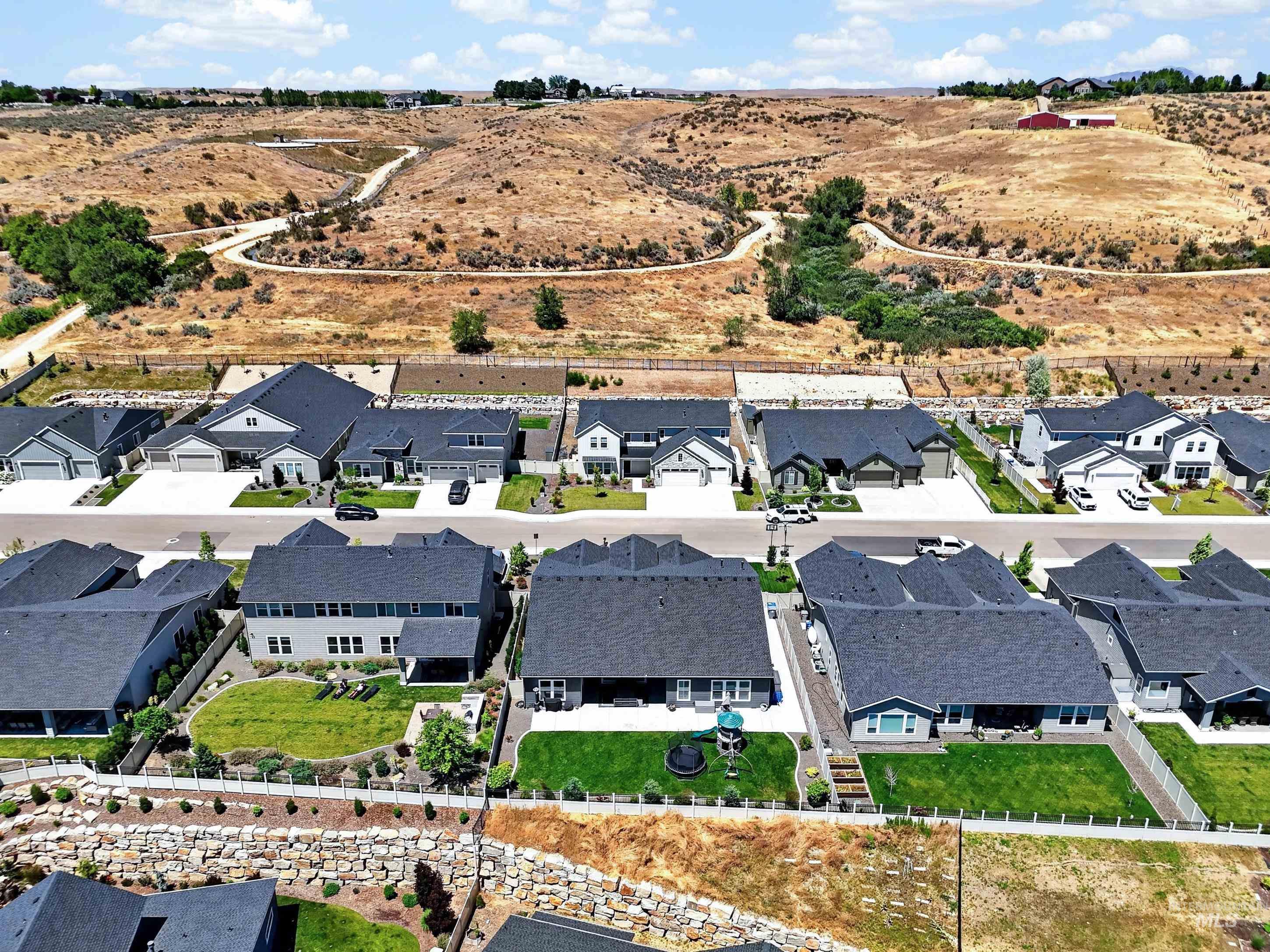 11039 W Collina Vista Dr., Star, Idaho 83669, 4 Bedrooms, 3.5 Bathrooms, Residential For Sale, Price $839,000, 98990760