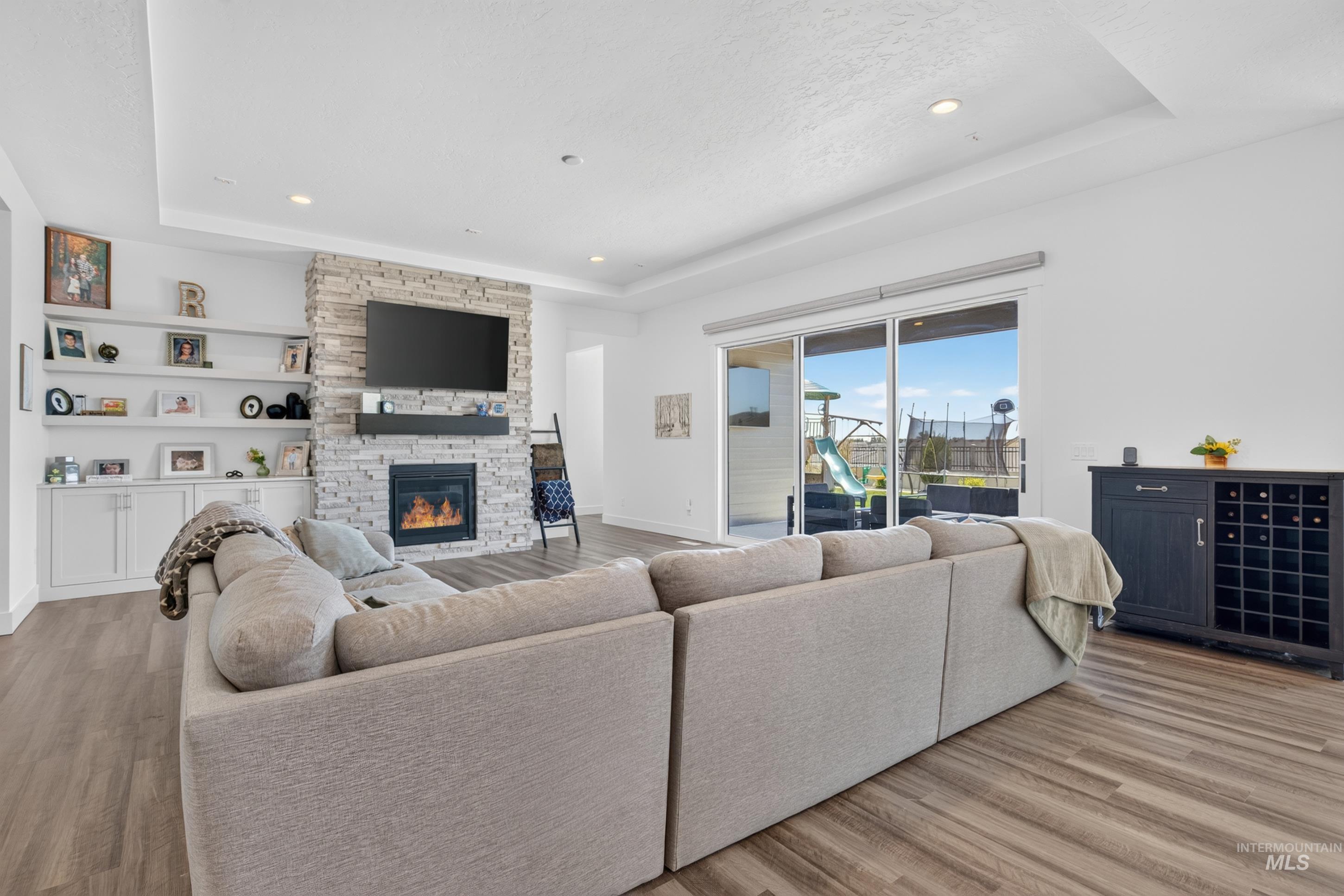 11039 W Collina Vista Dr., Star, Idaho 83669, 4 Bedrooms, 3.5 Bathrooms, Residential For Sale, Price $839,000, 98990760