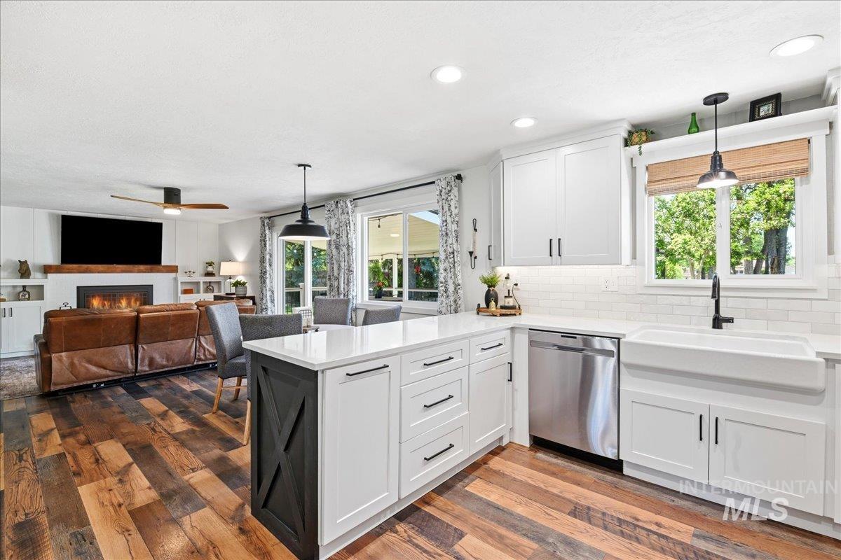 7789 W Sagebrush Way, Boise, Idaho 83709, 3 Bedrooms, 2 Bathrooms, Residential For Sale, Price $590,000, 98990761