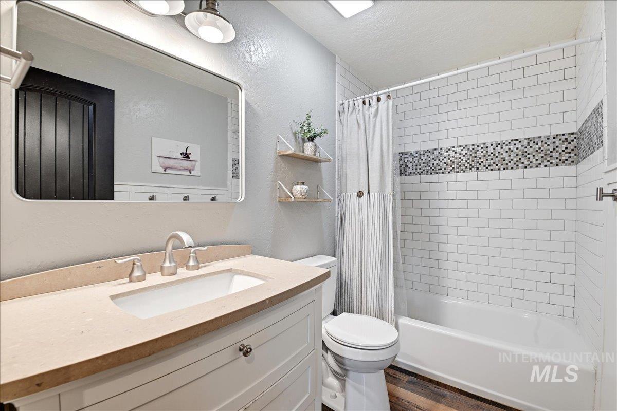 7789 W Sagebrush Way, Boise, Idaho 83709, 3 Bedrooms, 2 Bathrooms, Residential For Sale, Price $590,000, 98990761