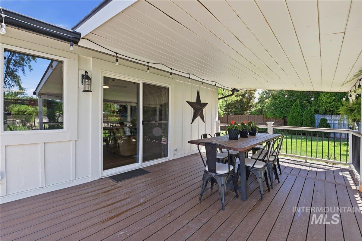 7789 W Sagebrush Way, Boise, Idaho 83709, 3 Bedrooms, 2 Bathrooms, Residential For Sale, Price $590,000, 98990761