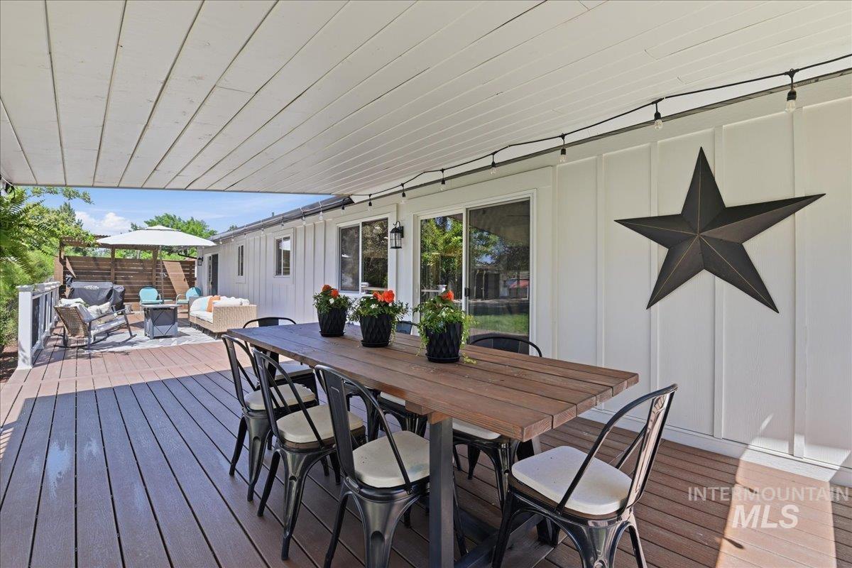 7789 W Sagebrush Way, Boise, Idaho 83709, 3 Bedrooms, 2 Bathrooms, Residential For Sale, Price $590,000, 98990761