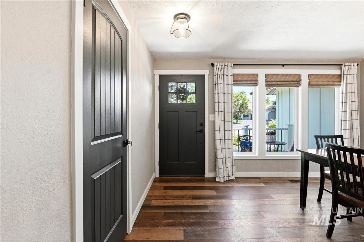 7789 W Sagebrush Way, Boise, Idaho 83709, 3 Bedrooms, 2 Bathrooms, Residential For Sale, Price $590,000, 98990761