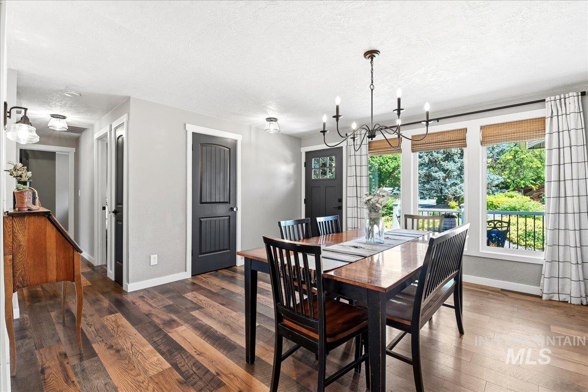 7789 W Sagebrush Way, Boise, Idaho 83709, 3 Bedrooms, 2 Bathrooms, Residential For Sale, Price $590,000, 98990761