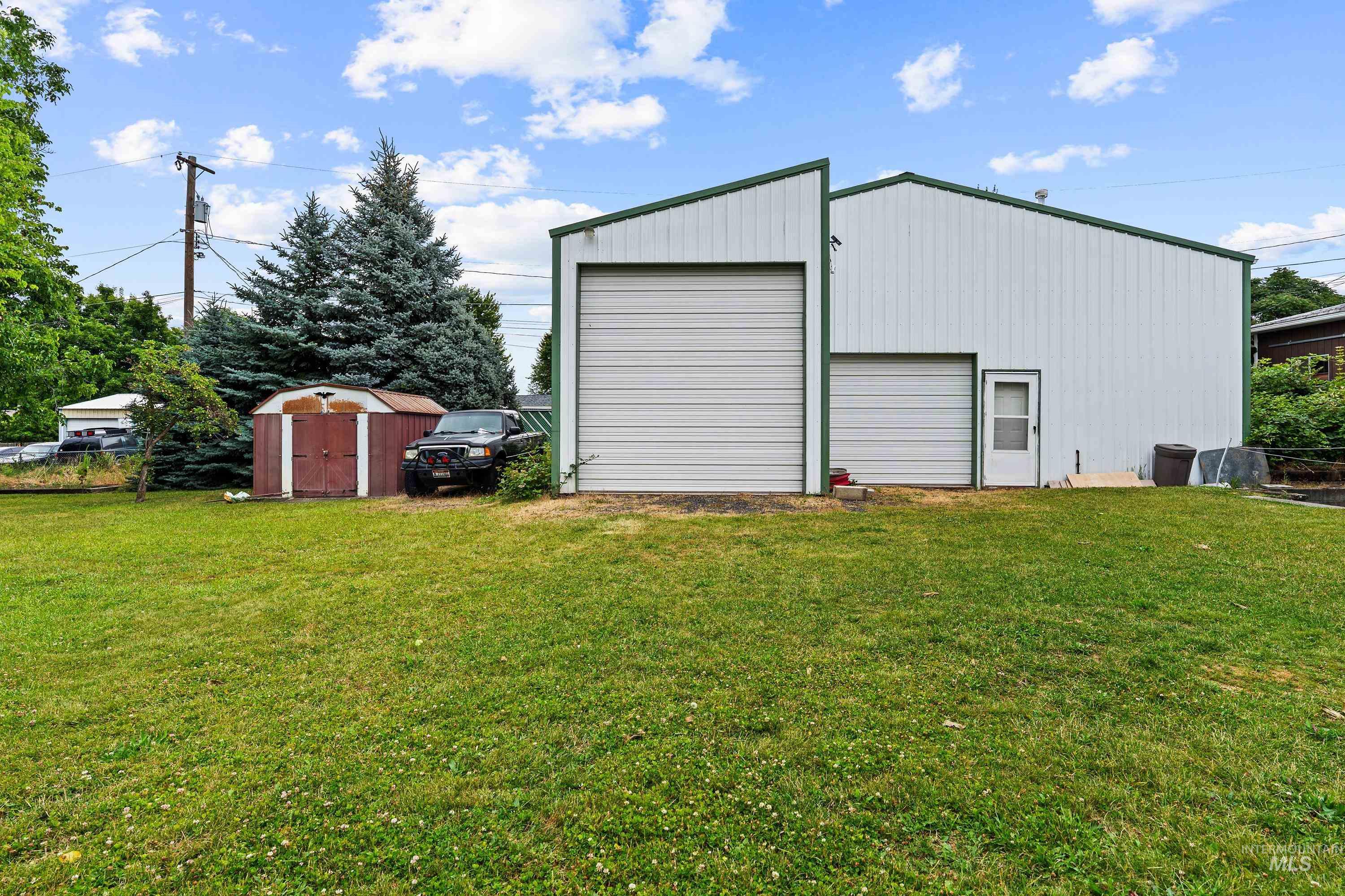 1409 Alder Ave, Lewiston, Idaho 83501, 3 Bedrooms, 3 Bathrooms, Residential For Sale, Price $499,500, 98990768