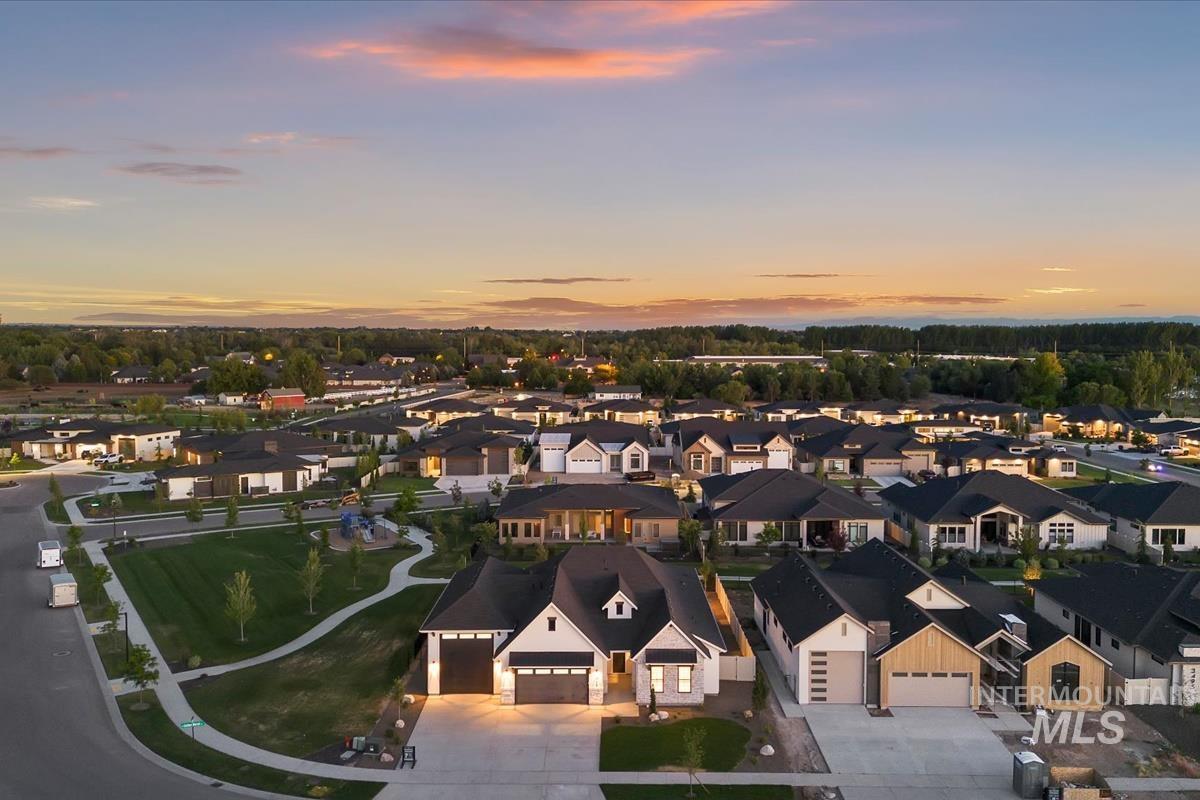 3445 W Golden Barrel St., Eagle, Idaho 83616, 4 Bedrooms, 2.5 Bathrooms, Residential For Sale, Price $1,099,000, 98990770