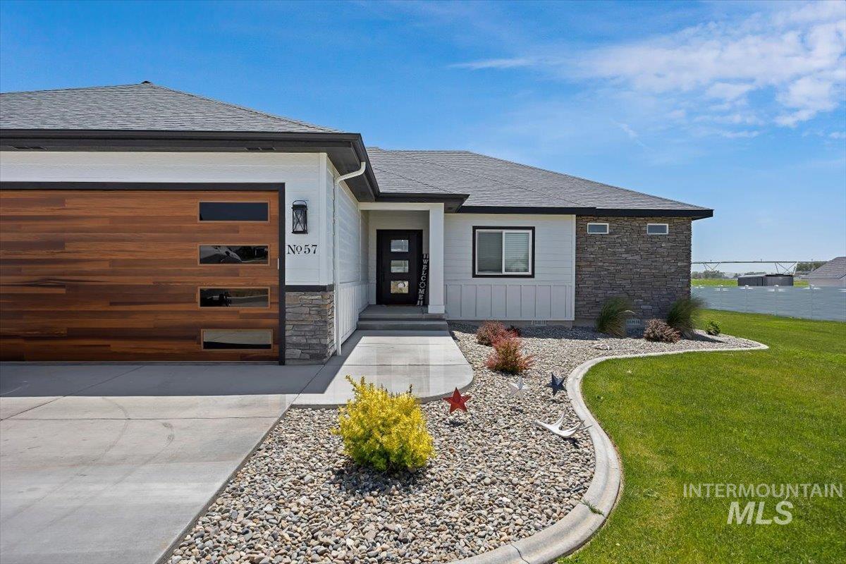 57 Victoria St, Jerome, Idaho 83338, 4 Bedrooms, 2 Bathrooms, Residential For Sale, Price $744,900,MLS 98990771