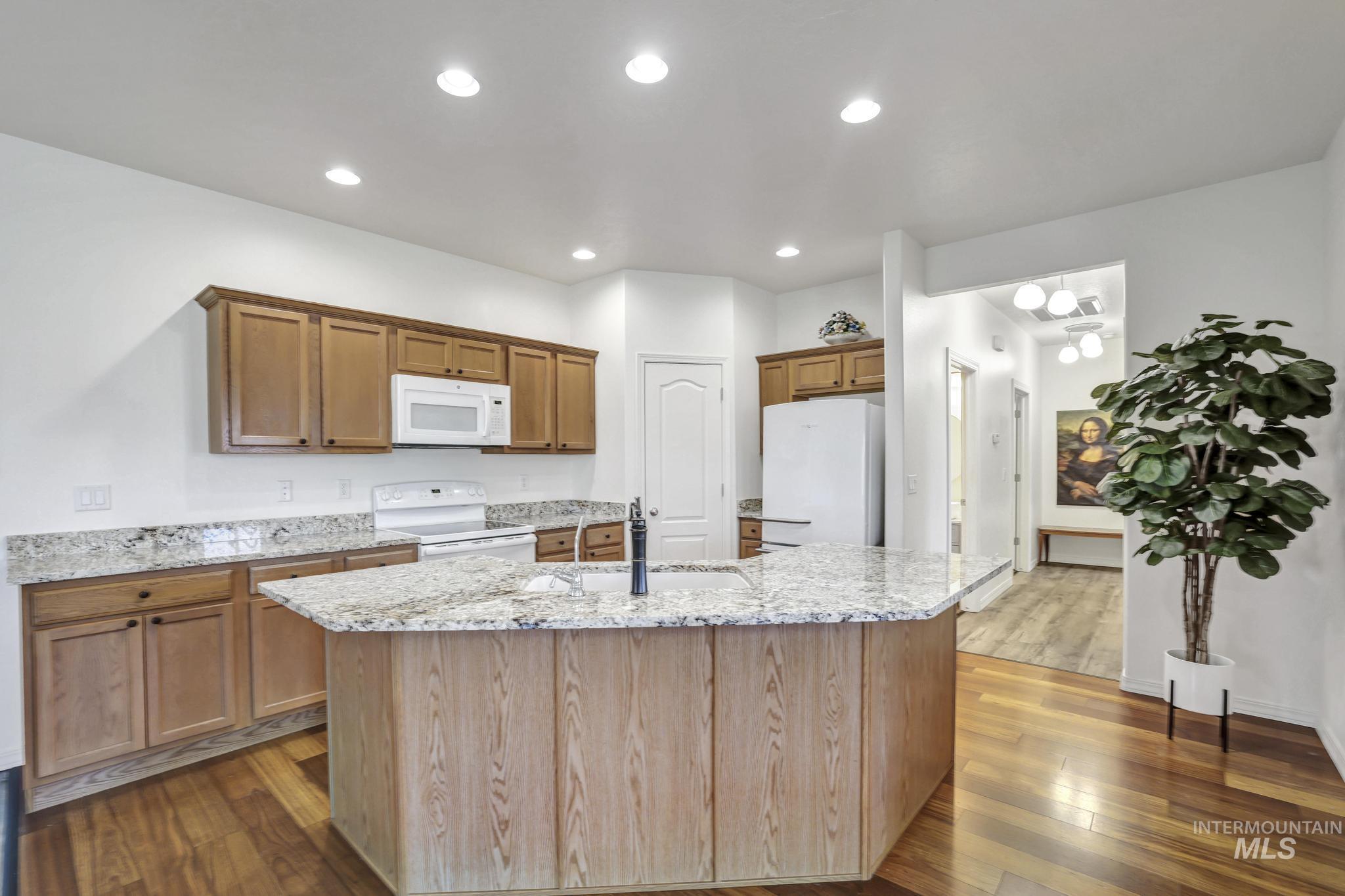 1880 Boston Way, Twin Falls, Idaho 83301, 2 Bedrooms, 2 Bathrooms, Residential For Sale, Price $315,000, 98990773