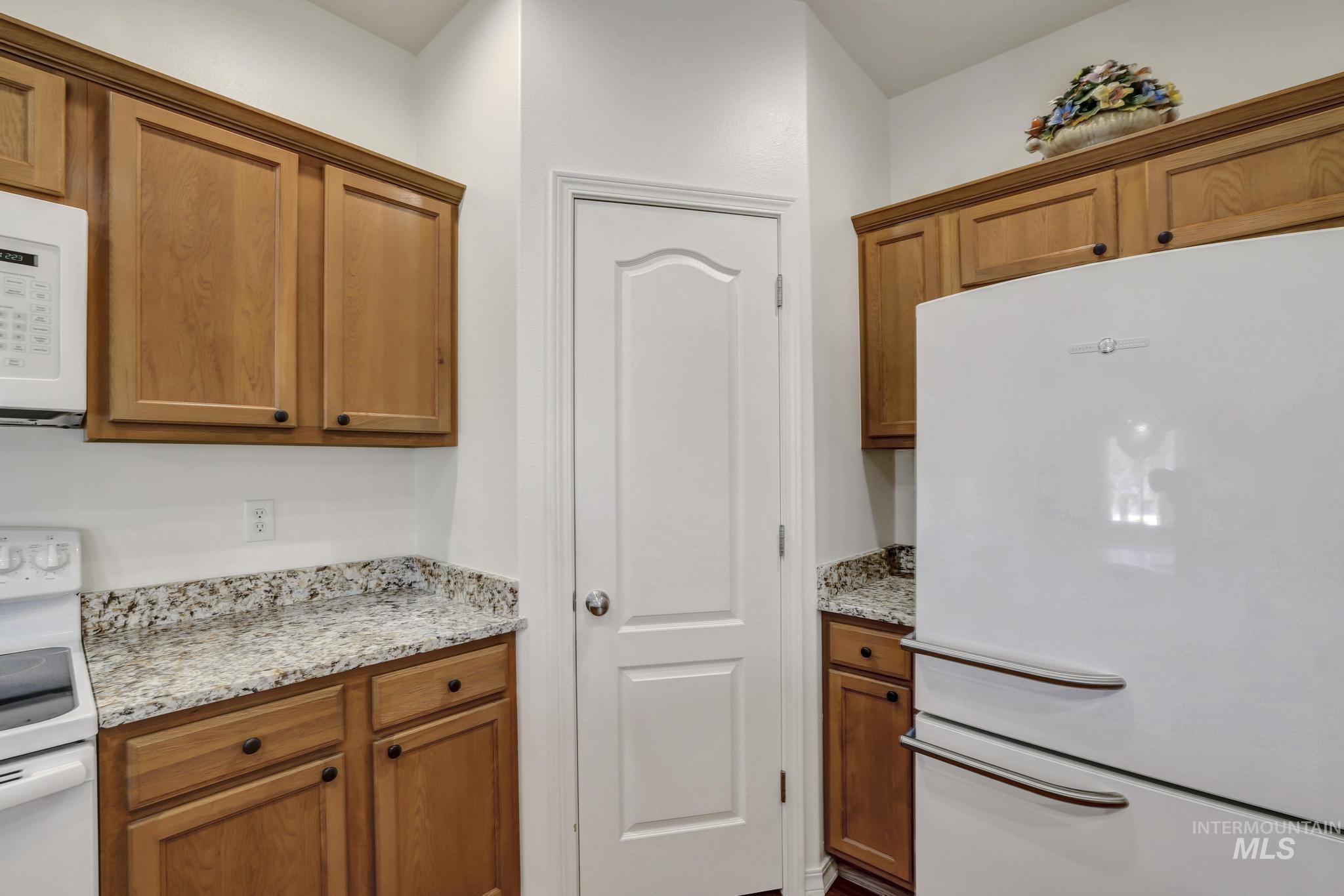 1880 Boston Way, Twin Falls, Idaho 83301, 2 Bedrooms, 2 Bathrooms, Residential For Sale, Price $315,000, 98990773