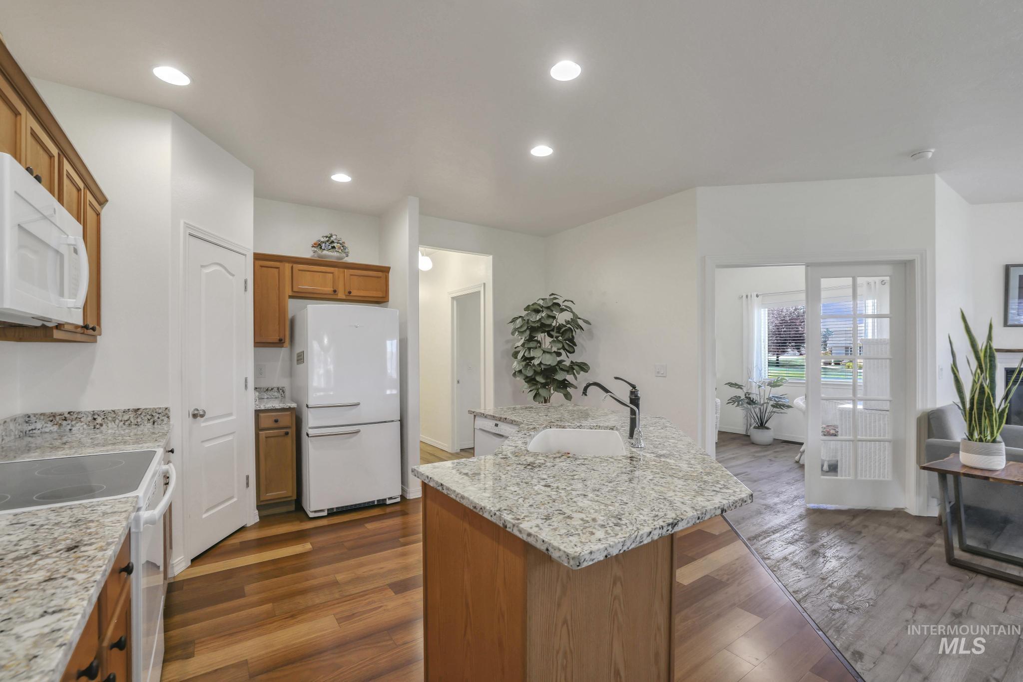 1880 Boston Way, Twin Falls, Idaho 83301, 2 Bedrooms, 2 Bathrooms, Residential For Sale, Price $315,000, 98990773
