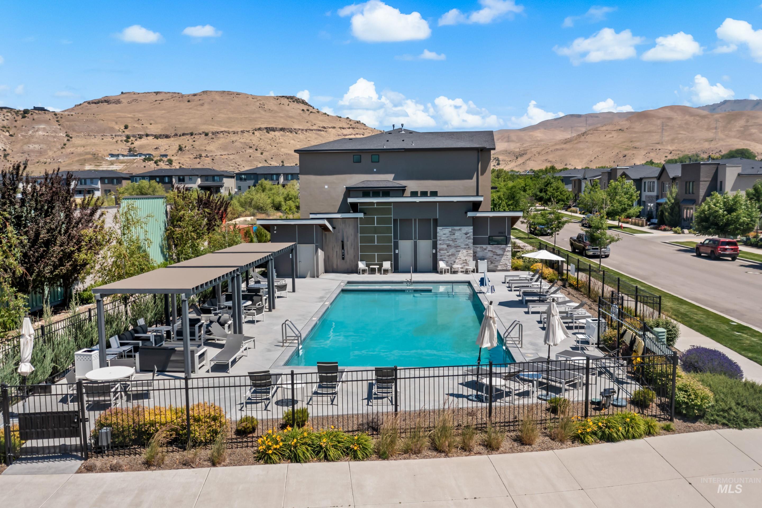 3850 E Haystack St, Boise, Idaho 83716, 1 Bedroom, 1 Bathroom, Residential For Sale, Price $374,000, 98990774