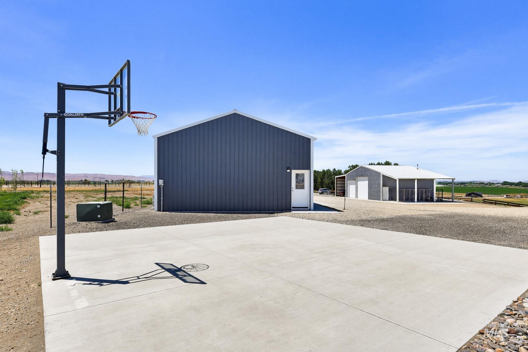 4280 Hogg Rd, Homedale, Idaho 83628, 3 Bedrooms, 2 Bathrooms, Residential For Sale, Price $899,900, 98990775