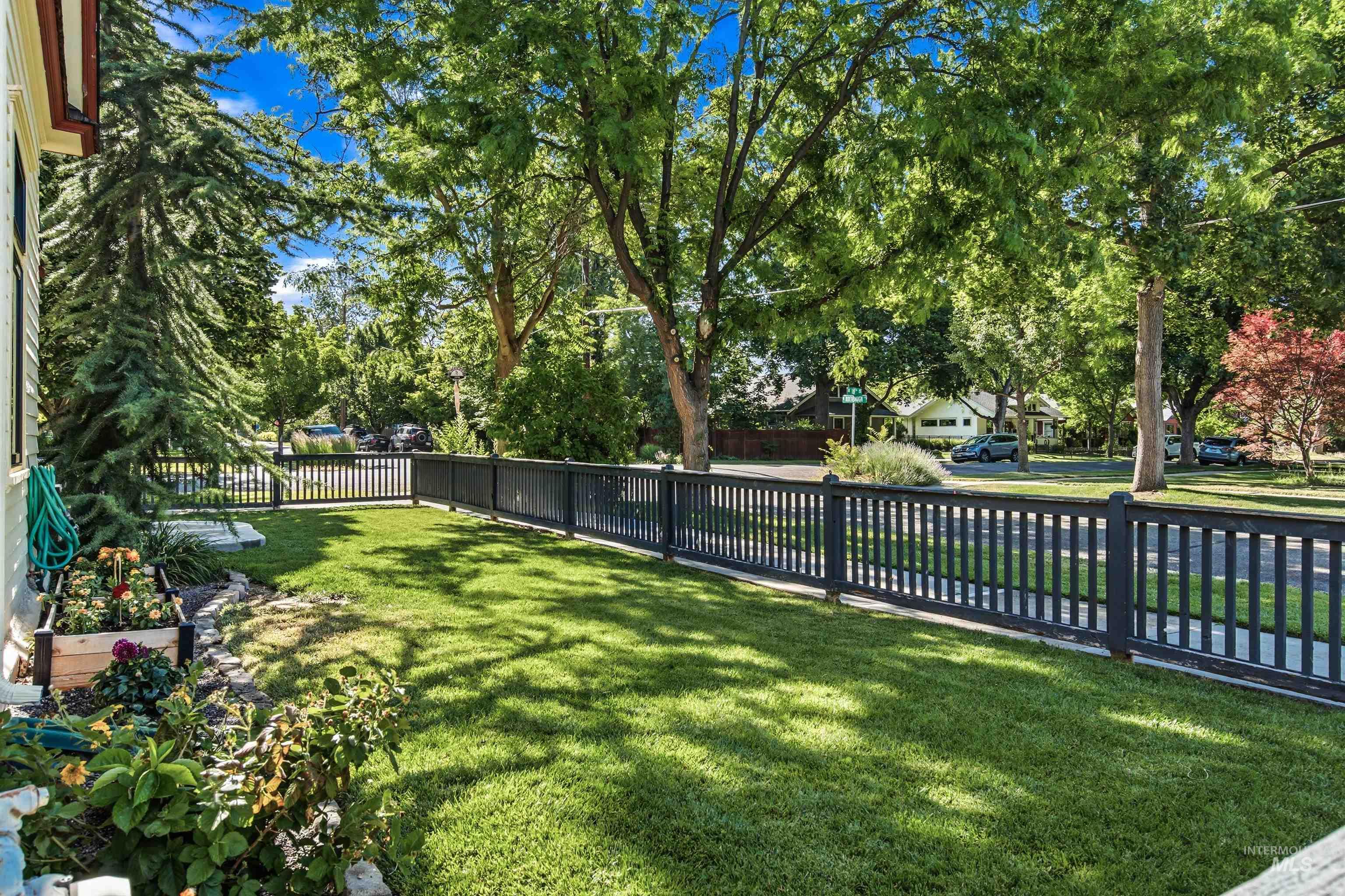 1401 N 18th St, Boise, Idaho 83702, 2 Bedrooms, 2 Bathrooms, Residential For Sale, Price $699,900,MLS 98990777