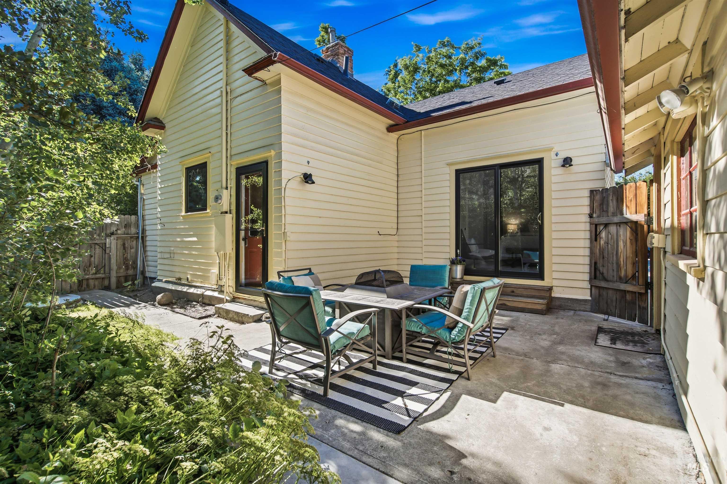 1401 N 18th St, Boise, Idaho 83702, 2 Bedrooms, 2 Bathrooms, Residential For Sale, Price $699,900,MLS 98990777