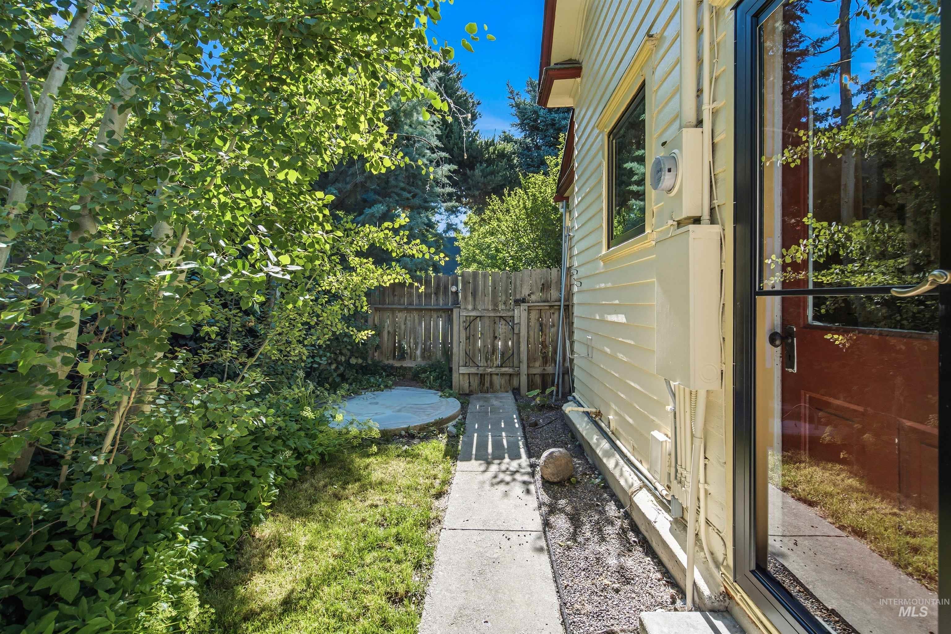 1401 N 18th St, Boise, Idaho 83702, 2 Bedrooms, 2 Bathrooms, Residential For Sale, Price $699,900,MLS 98990777