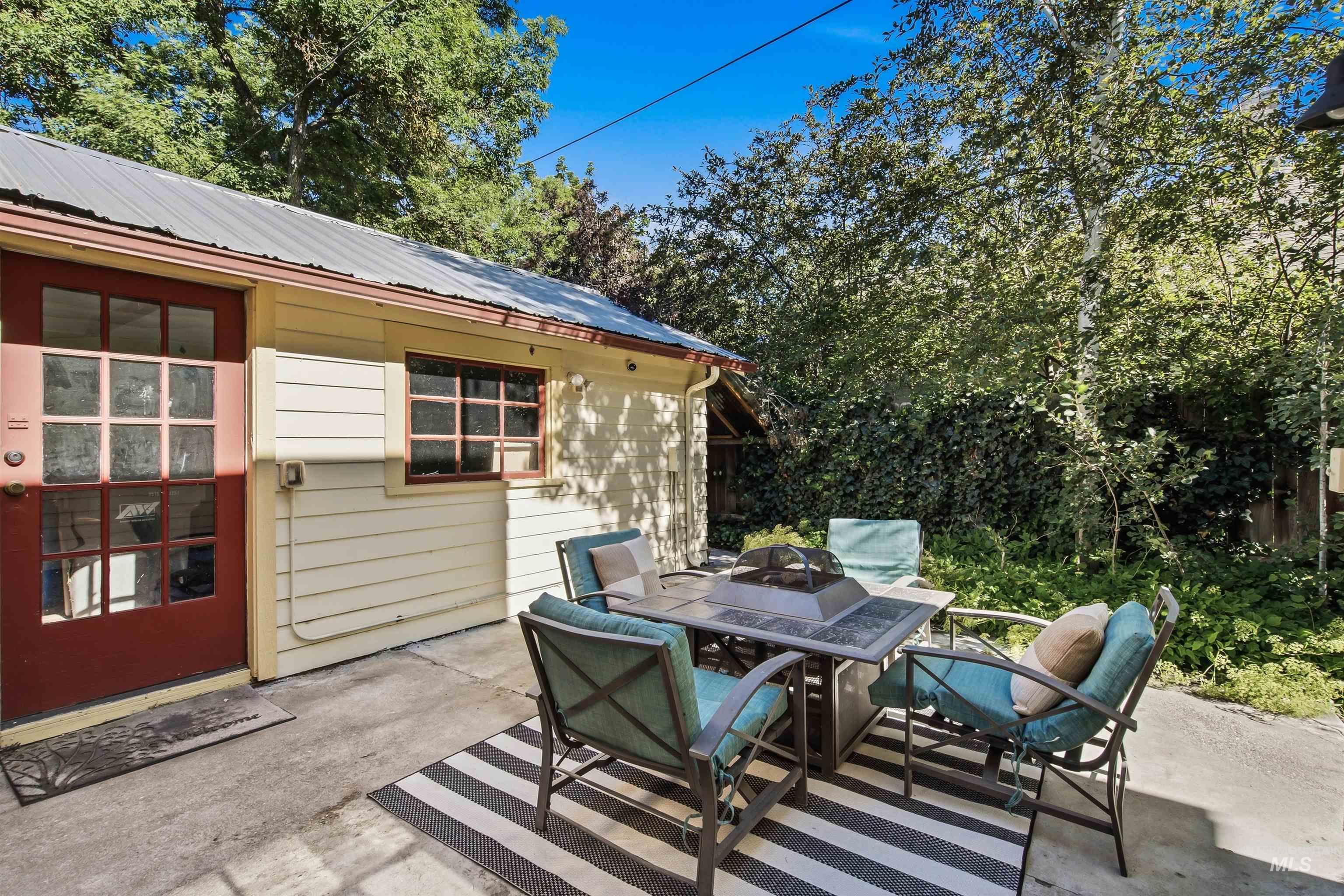 1401 N 18th St, Boise, Idaho 83702, 2 Bedrooms, 2 Bathrooms, Residential For Sale, Price $699,900,MLS 98990777