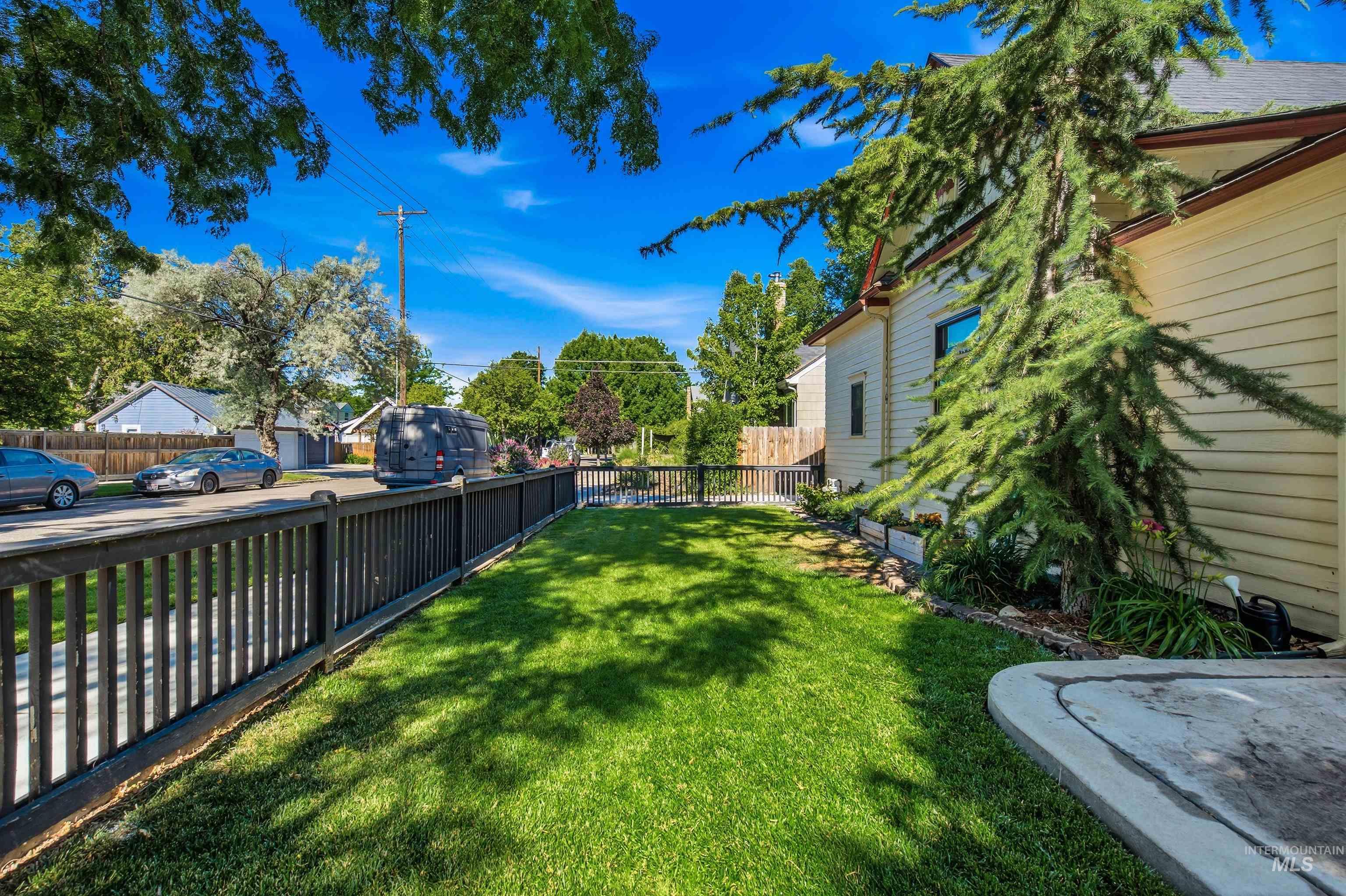 1401 N 18th St, Boise, Idaho 83702, 2 Bedrooms, 2 Bathrooms, Residential For Sale, Price $699,900,MLS 98990777