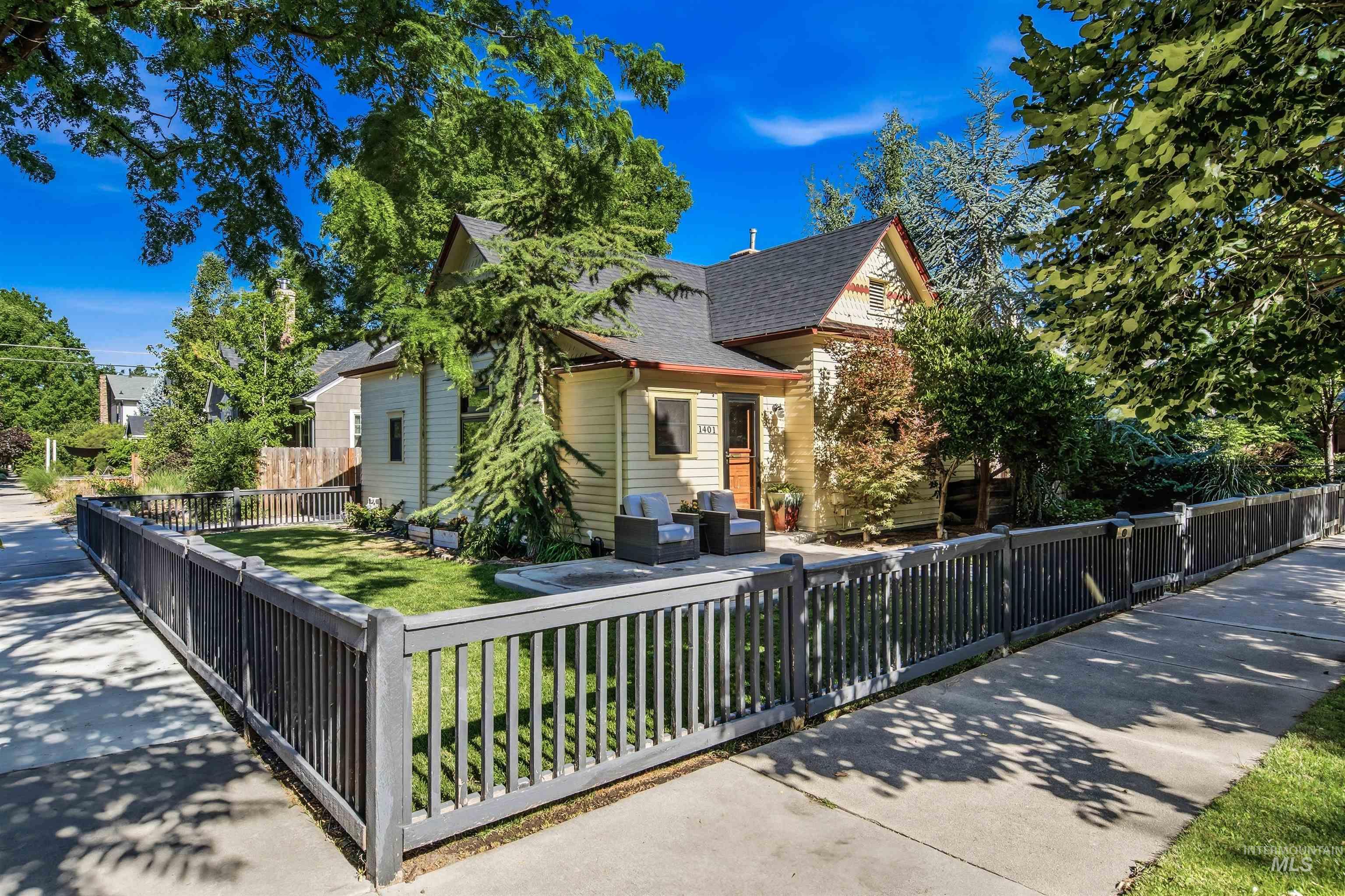 1401 N 18th St, Boise, Idaho 83702, 2 Bedrooms, 2 Bathrooms, Residential For Sale, Price $699,900,MLS 98990777