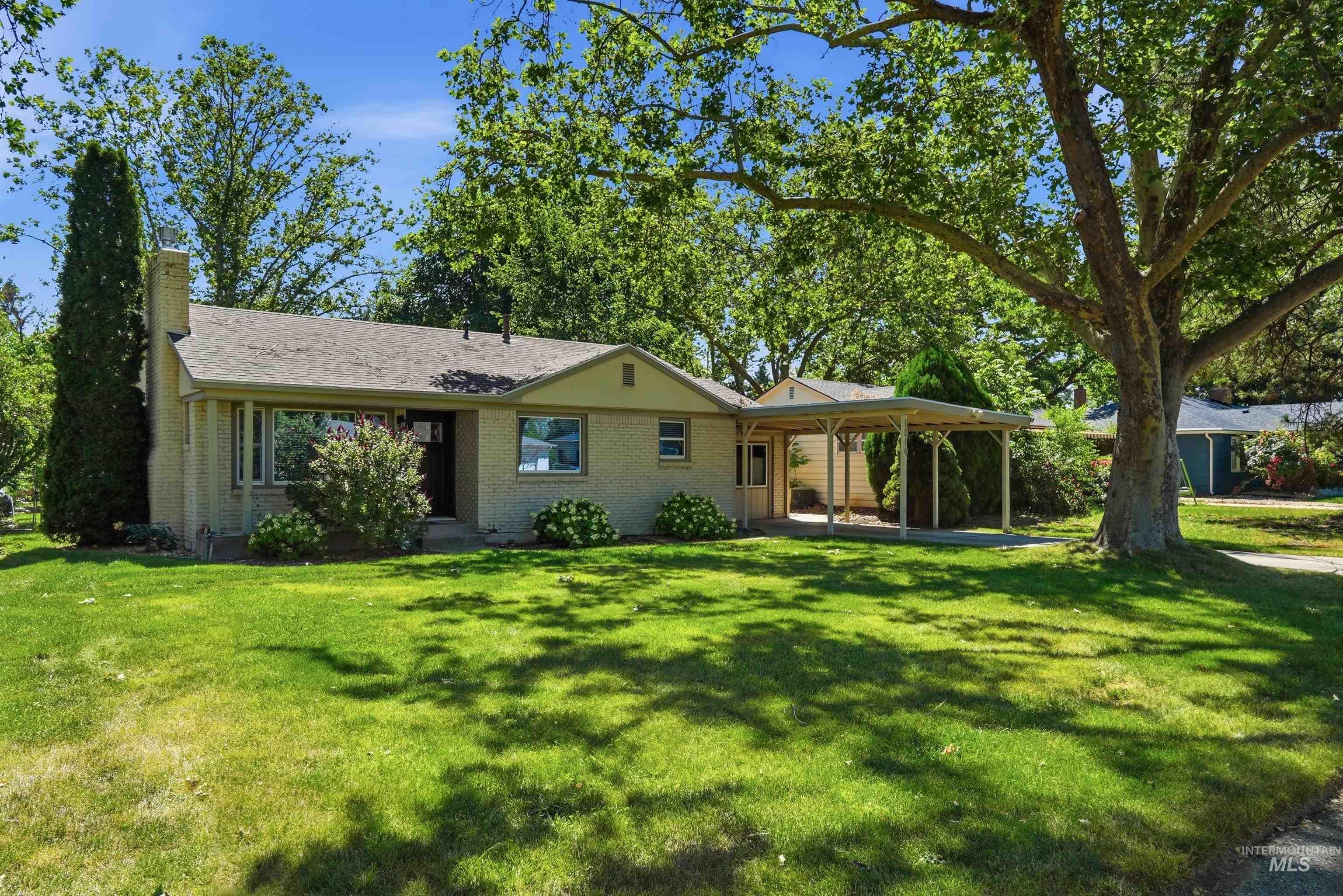 1814 N Amber St, Boise, Idaho 83706, 2 Bedrooms, 2 Bathrooms, Residential For Sale, Price $460,000,MLS 98990778