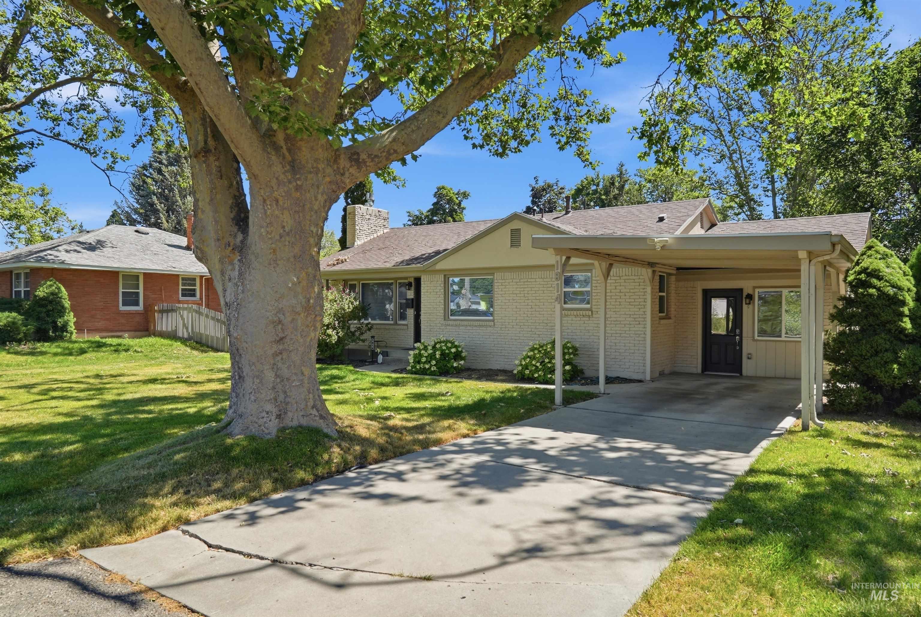 1814 N Amber St, Boise, Idaho 83706, 2 Bedrooms, 2 Bathrooms, Residential For Sale, Price $460,000,MLS 98990778