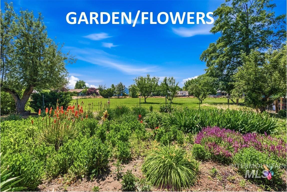 12545 W Clover Meadows Dr, Boise, Idaho 83713, 4 Bedrooms, 3 Bathrooms, Residential For Sale, Price $880,000,MLS 98990779