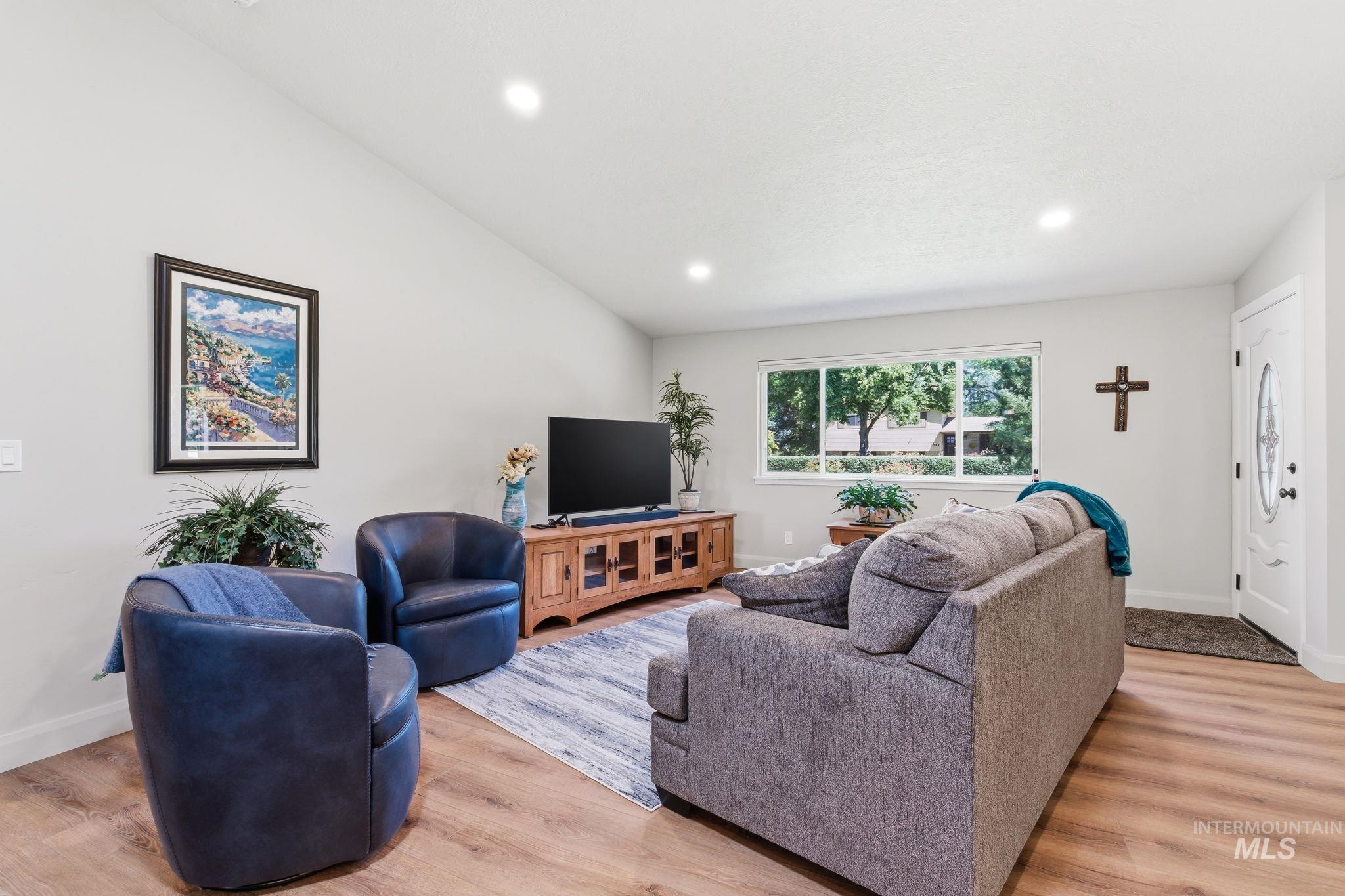 12545 W Clover Meadows Dr, Boise, Idaho 83713, 4 Bedrooms, 3 Bathrooms, Residential For Sale, Price $880,000,MLS 98990779