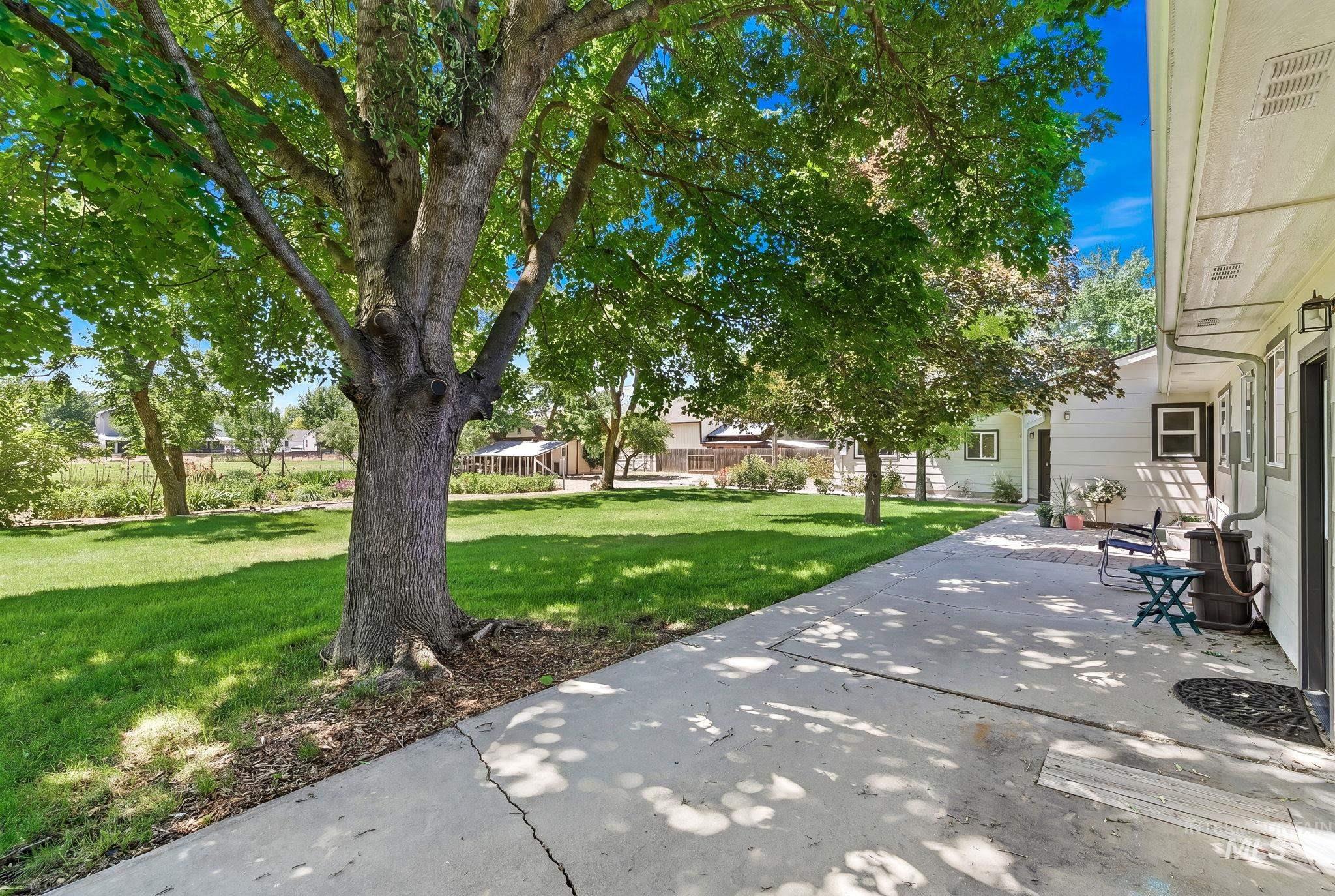 12545 W Clover Meadows Dr, Boise, Idaho 83713, 4 Bedrooms, 3 Bathrooms, Residential For Sale, Price $880,000,MLS 98990779