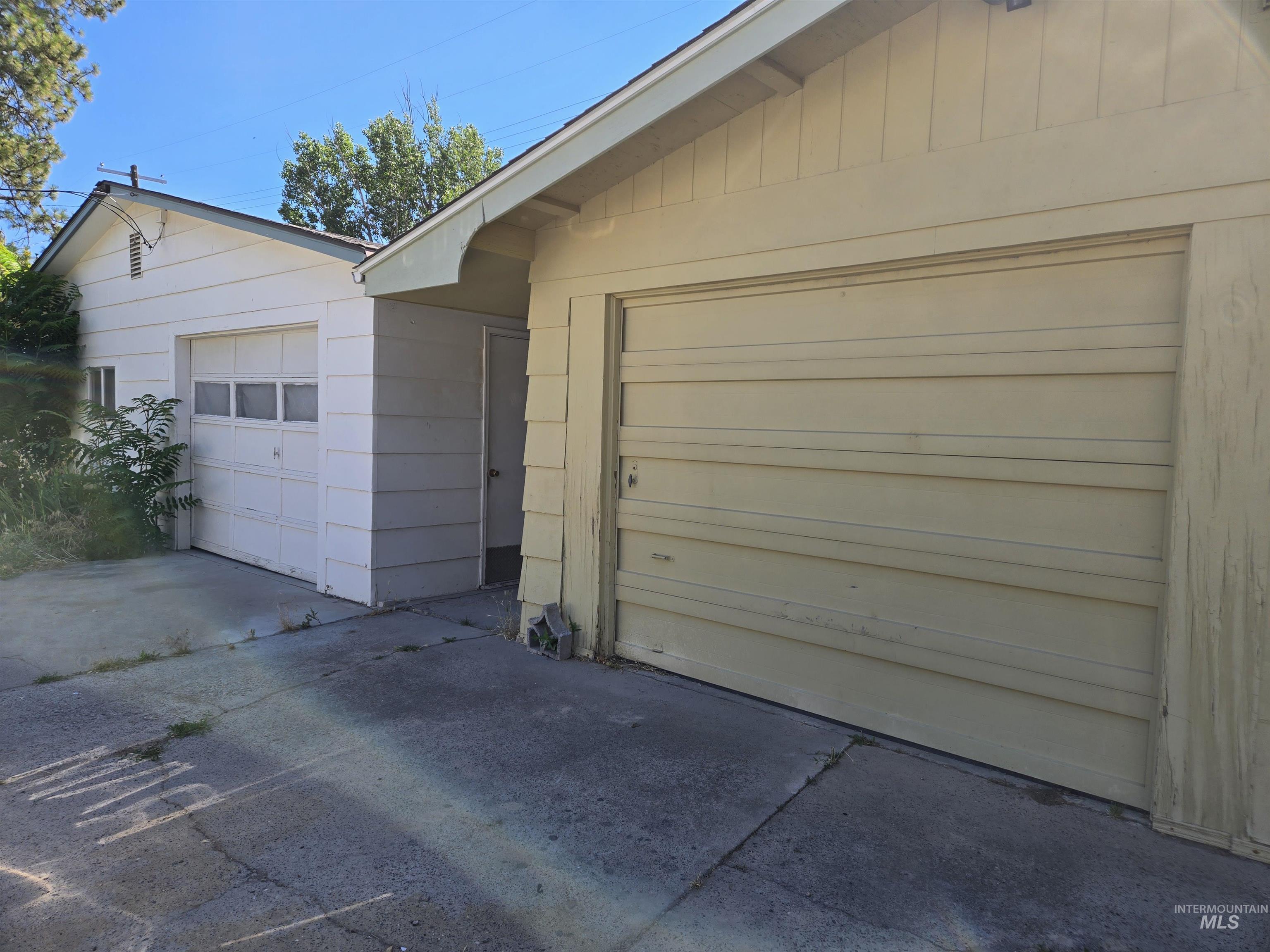 78 NW 5th Street, Ontario, Oregon 97914, 2 Bedrooms, 2.5 Bathrooms, Residential For Sale, Price $287,000,MLS 98990780