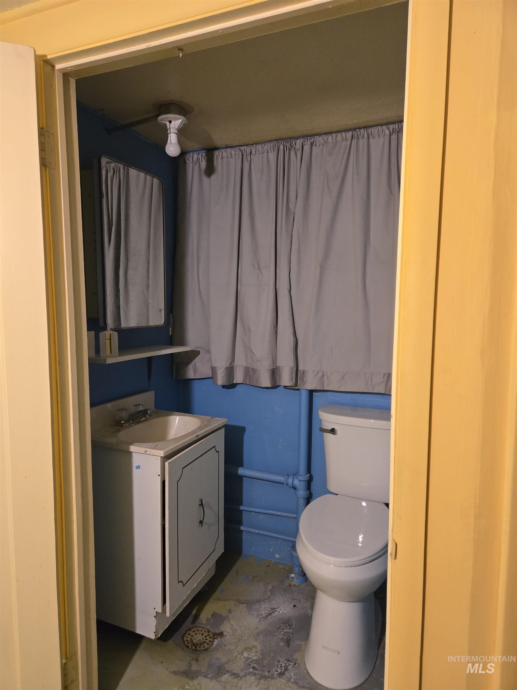 78 NW 5th Street, Ontario, Oregon 97914, 2 Bedrooms, 2.5 Bathrooms, Residential For Sale, Price $287,000,MLS 98990780