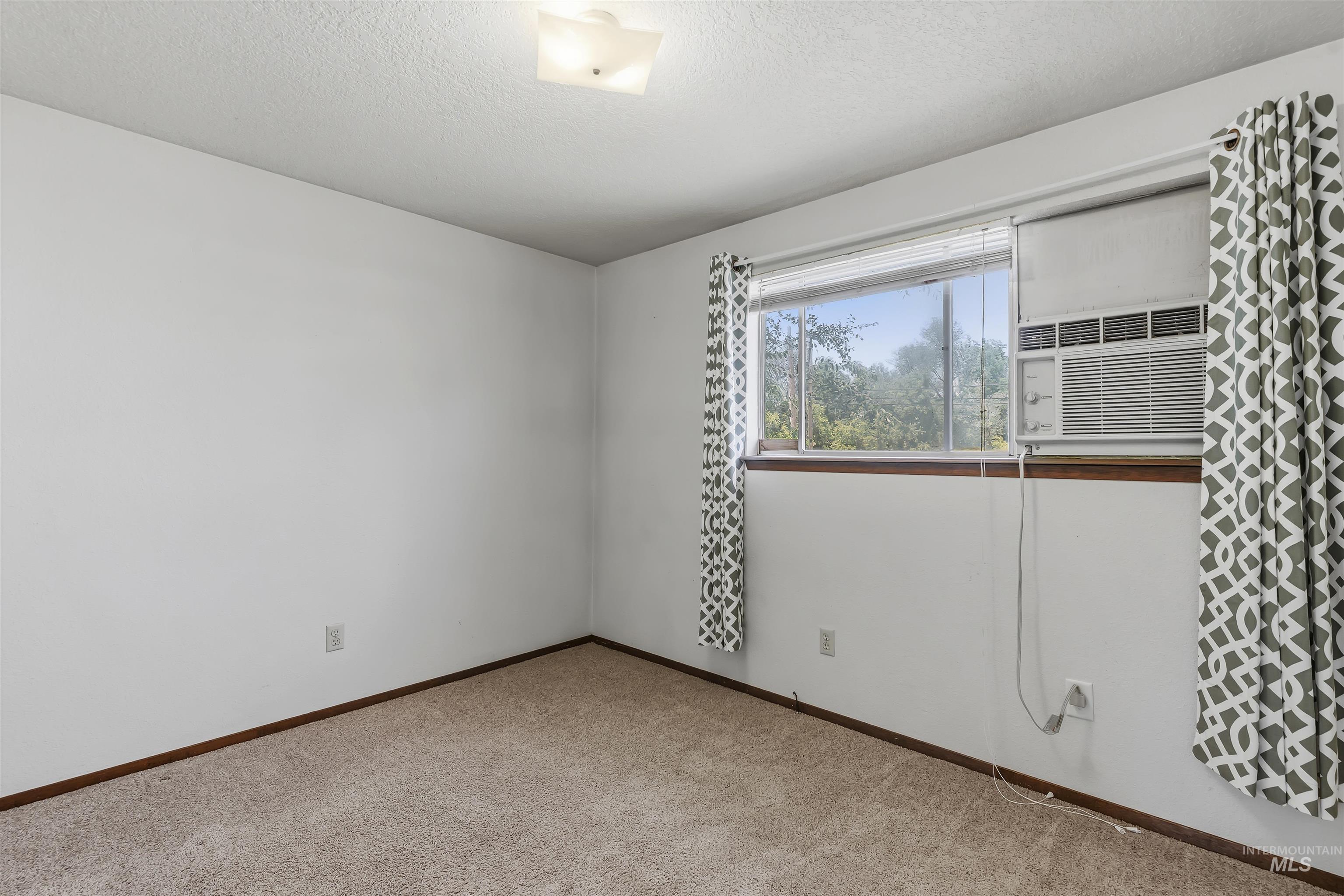 630 E Court Street, Weiser, Idaho 83672, 4 Bedrooms, 2 Bathrooms, Residential For Sale, Price $350,000, 98990781